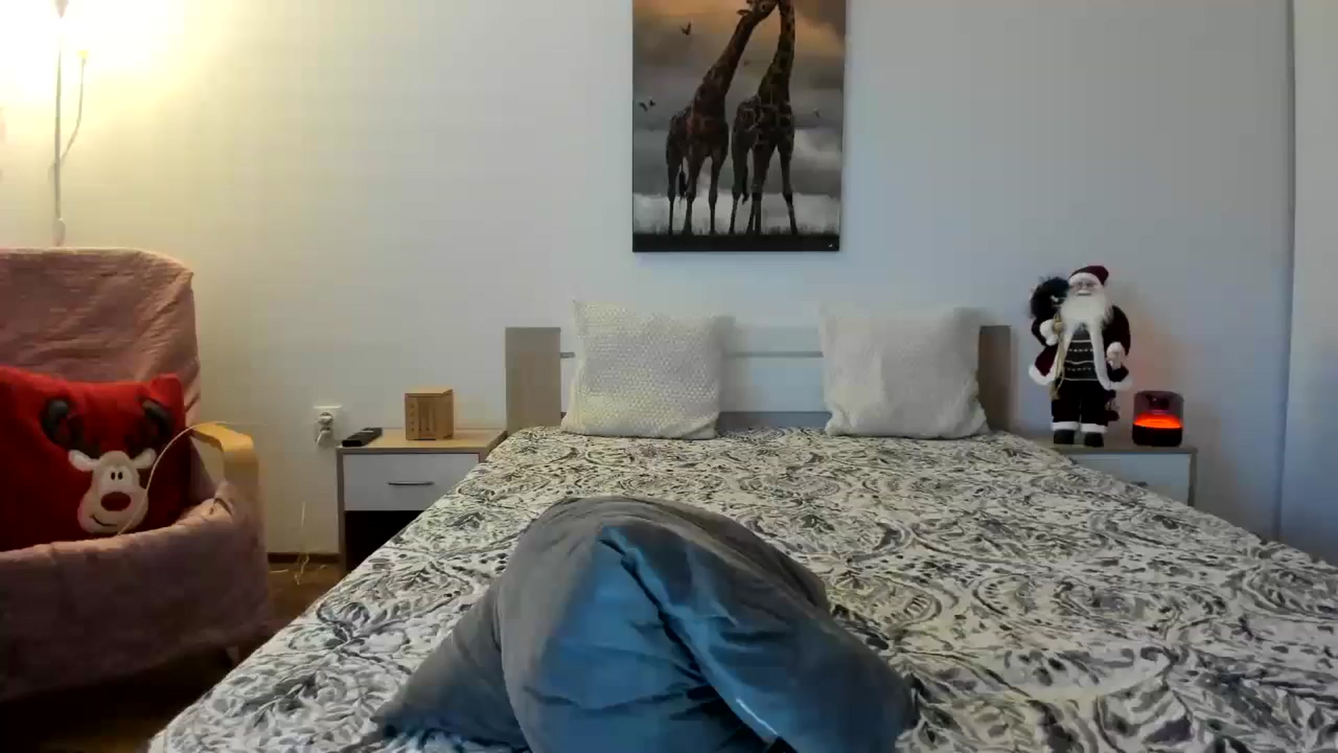 Gallery image thumbnail from Saandruskaa's myfreecams stream on, 12/25/2023, 14:41 image 12 of 20