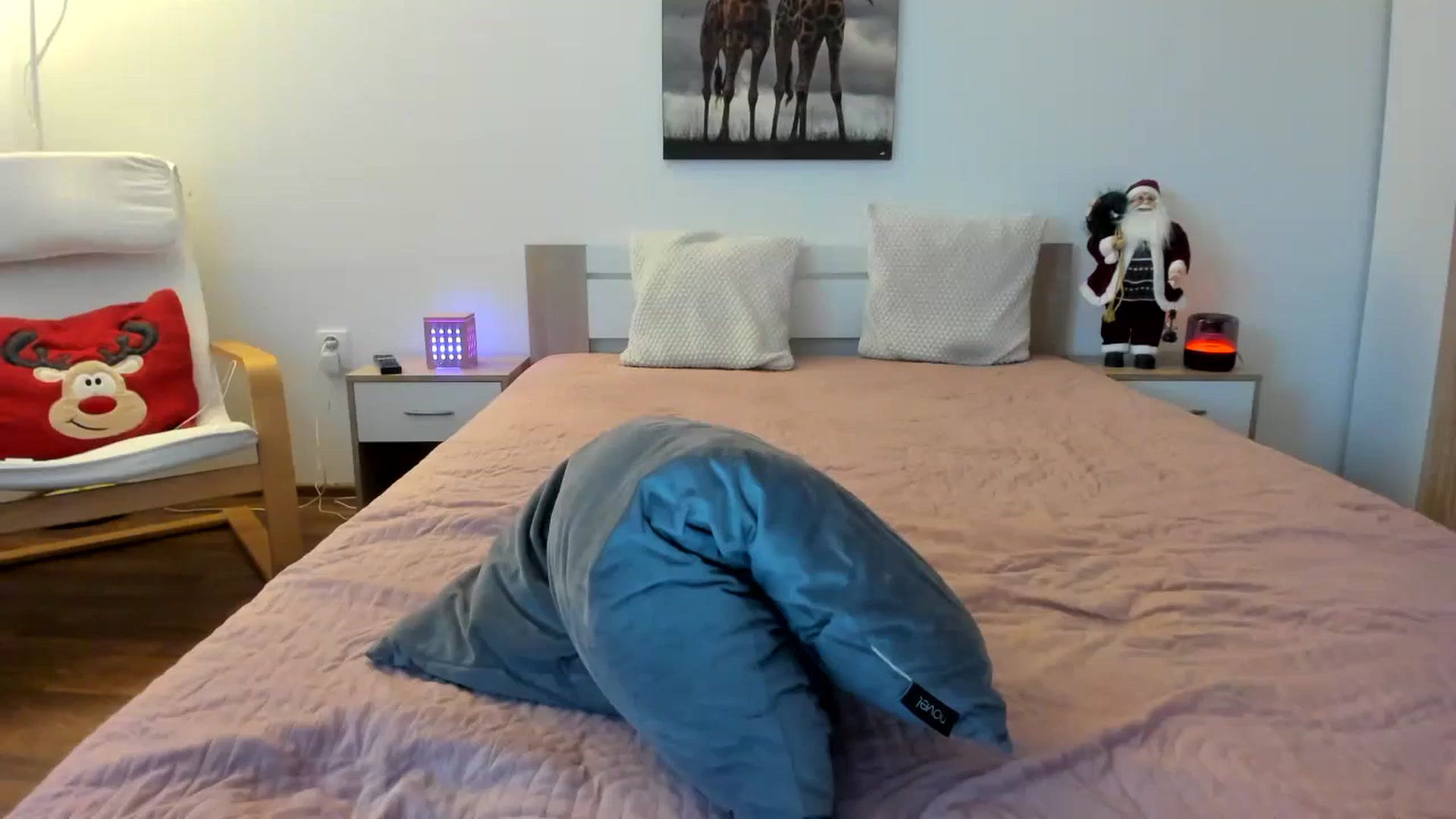 Gallery image thumbnail from Saandruskaa's myfreecams stream on, 12/26/2023, 13:24 image 2 of 20