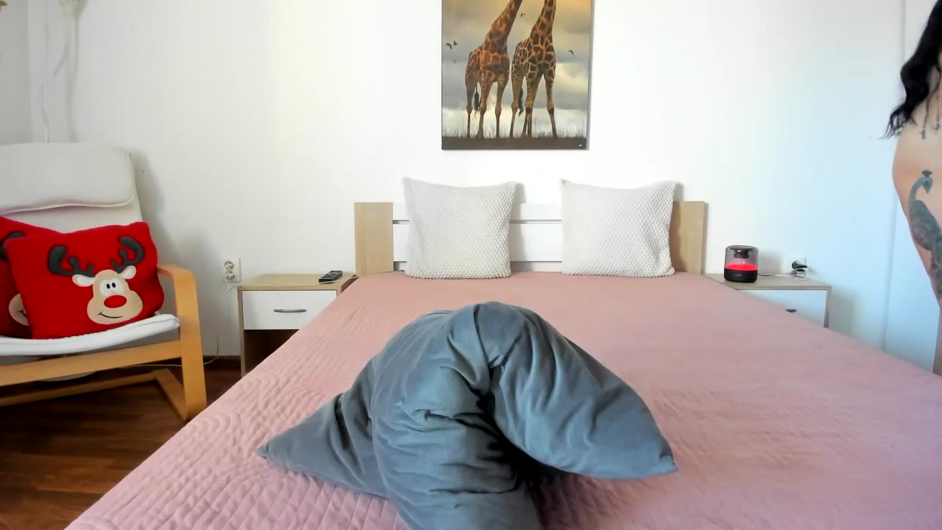 Gallery image thumbnail from Saandruskaa's myfreecams stream on, 12/30/2023, 10:02 image 7 of 20