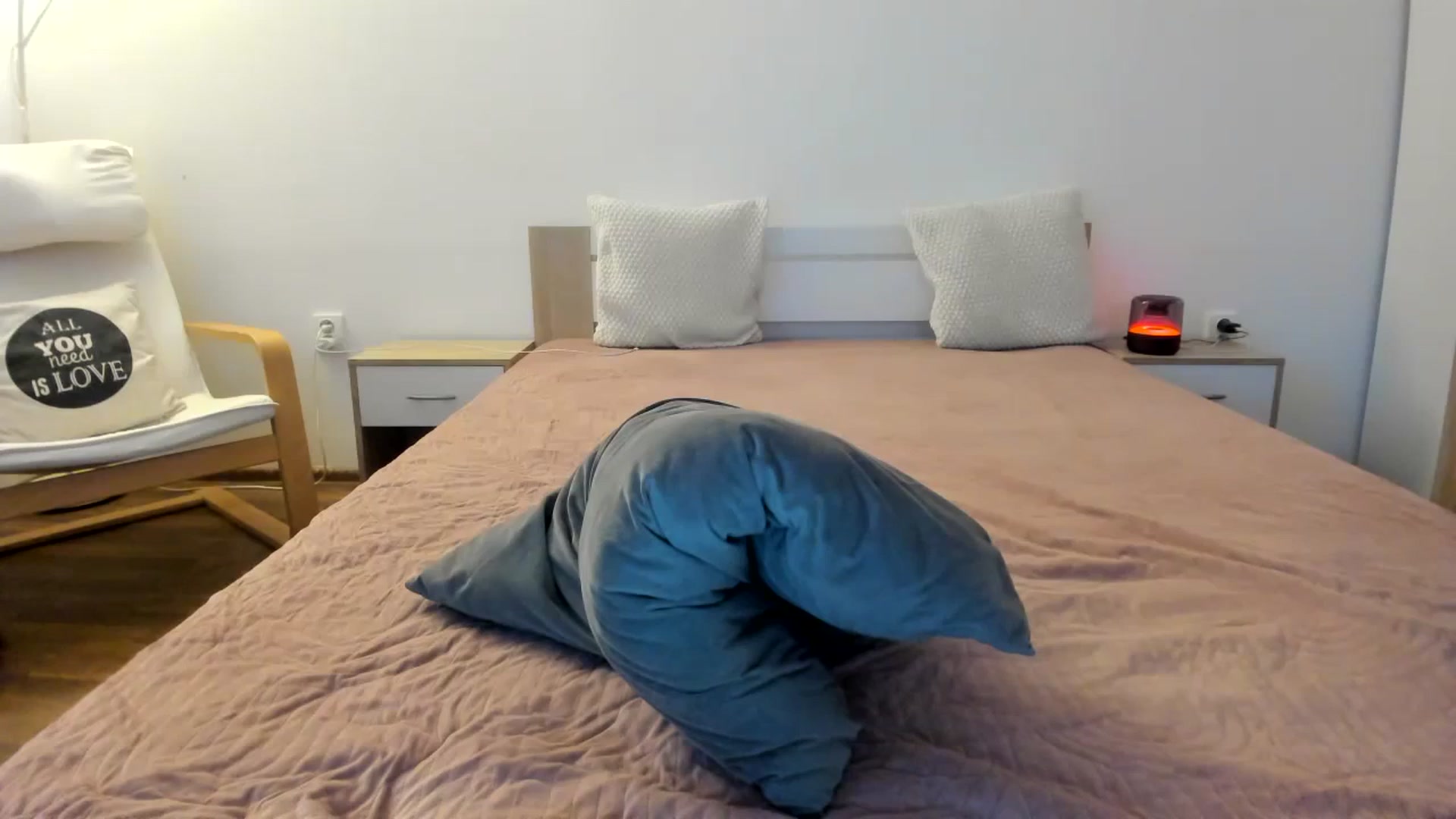 Gallery image thumbnail from Saandruskaa's myfreecams stream on, 01/25/2024, 15:28 image 15 of 20