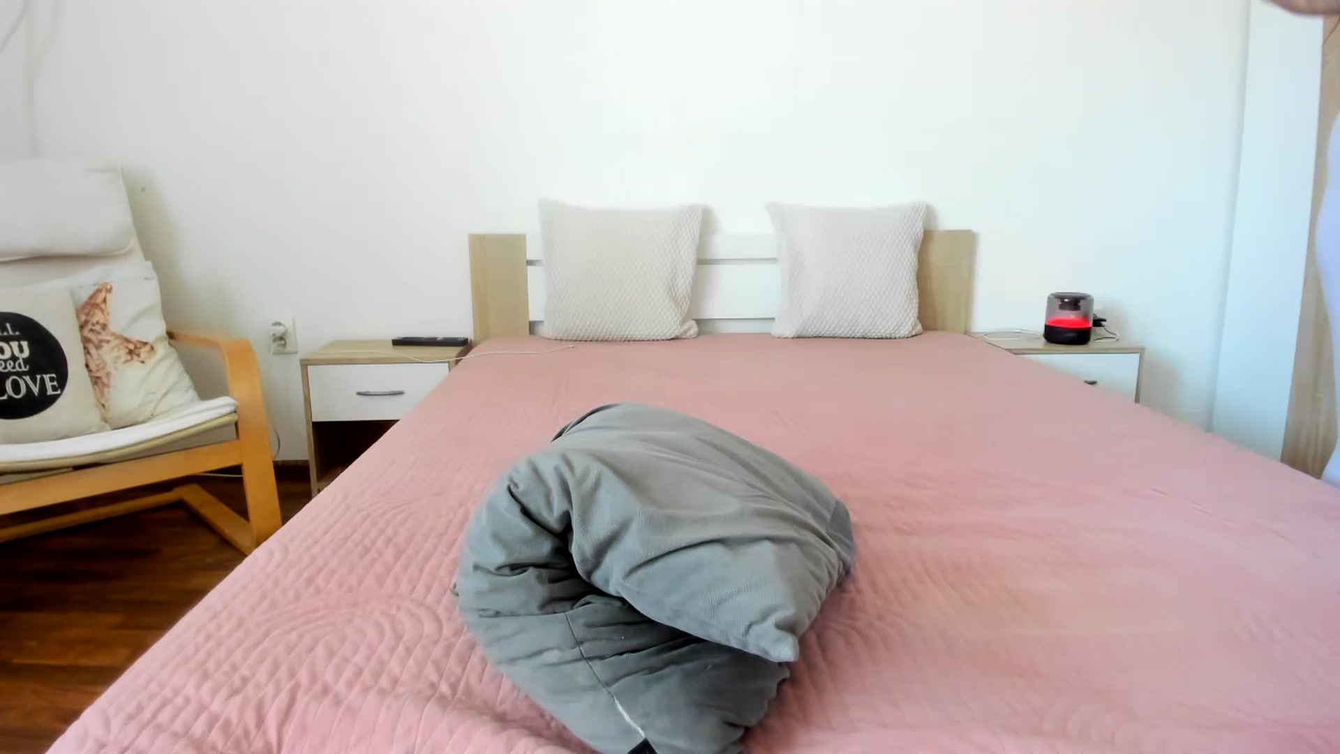 Gallery image thumbnail from Saandruskaa's myfreecams stream on, 04/27/2024, 09:36 image 5 of 20