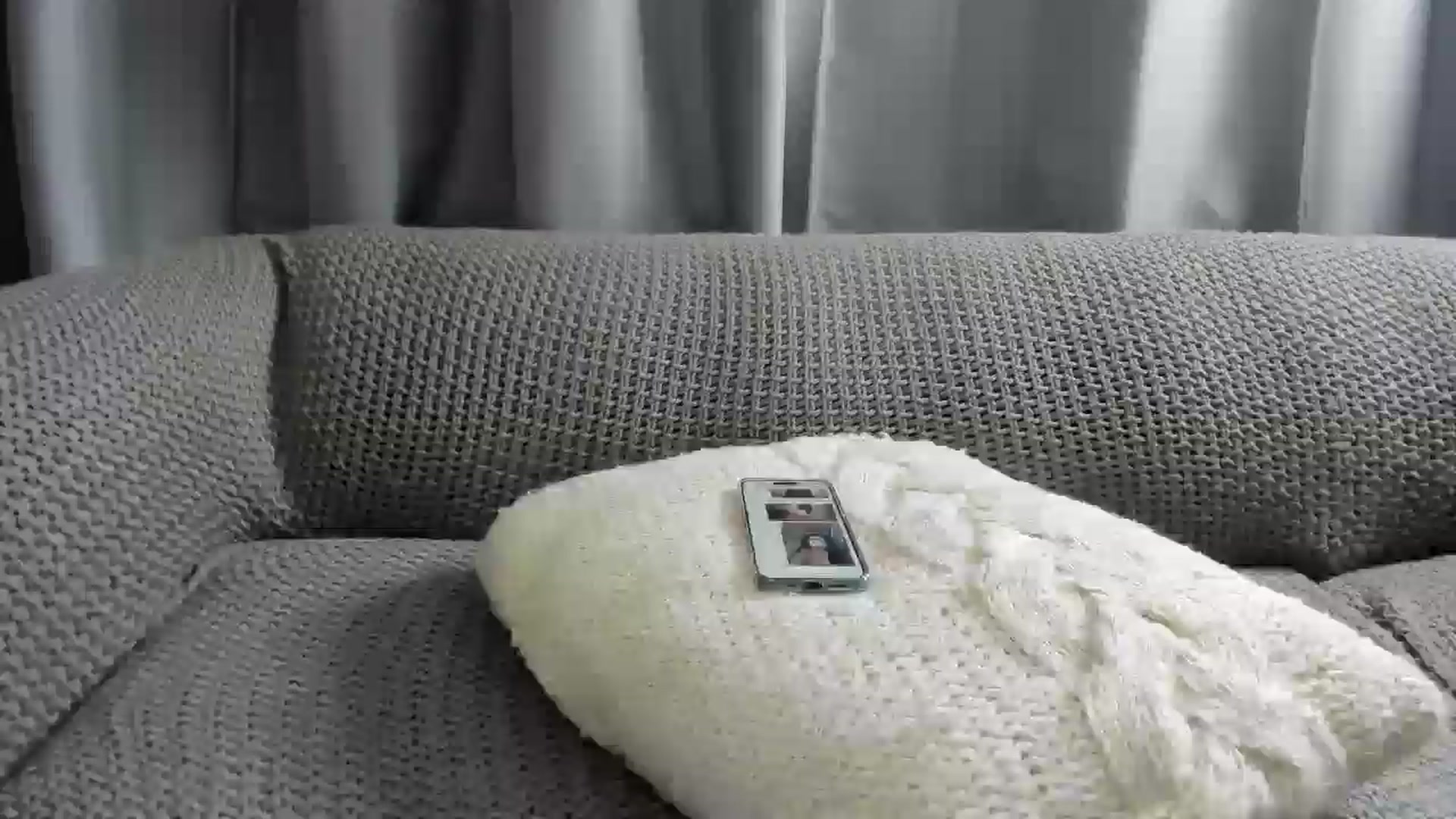Gallery image thumbnail from Saandruskaa's myfreecams stream on, 06/05/2024, 16:18 image 14 of 20
