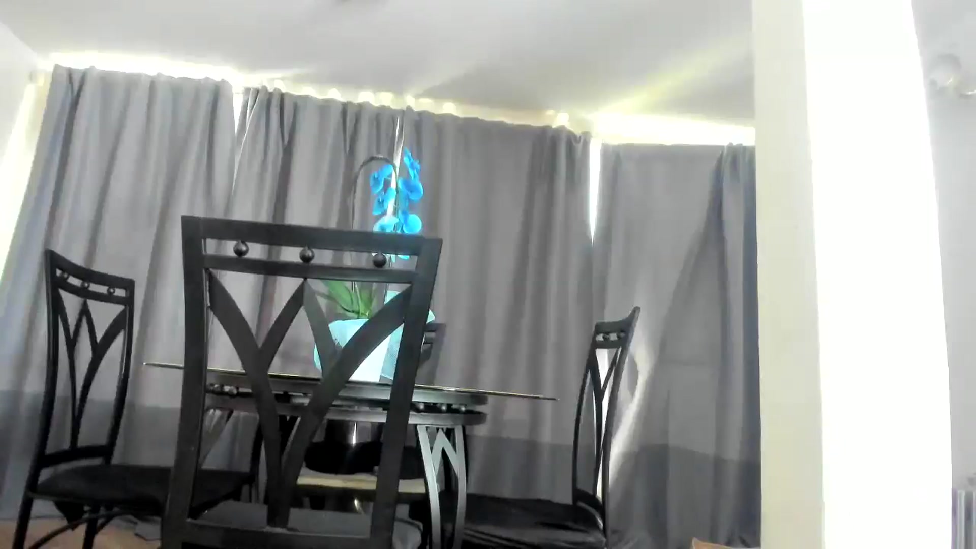 Gallery image thumbnail from Saandruskaa's myfreecams stream on, 08/01/2024, 17:09 image 19 of 20