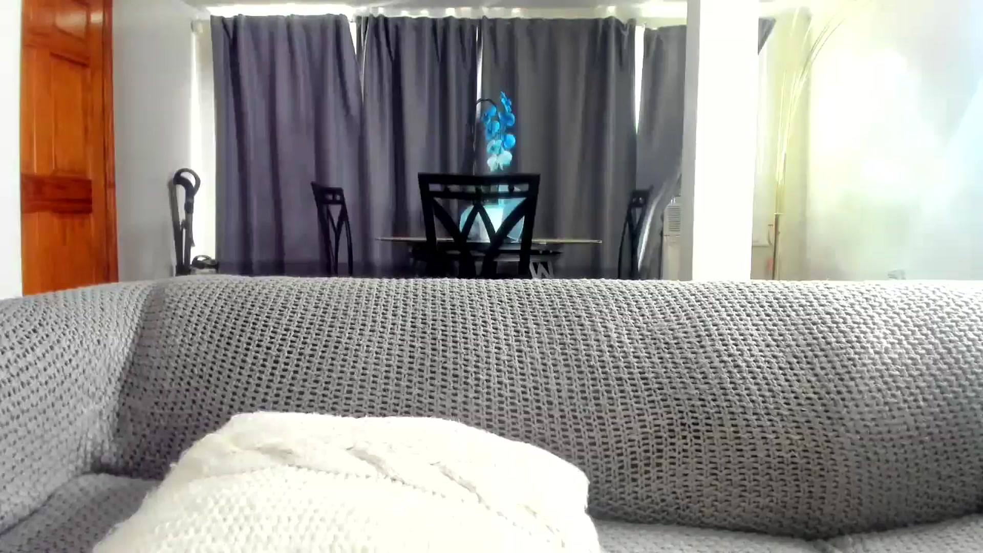 Gallery image thumbnail from Saandruskaa's myfreecams stream on, 08/01/2024, 17:55 image 12 of 20