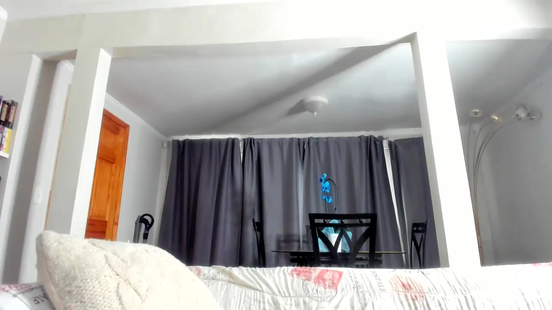 Gallery image thumbnail from Saandruskaa's myfreecams stream on, 08/07/2024, 17:59 image 16 of 20