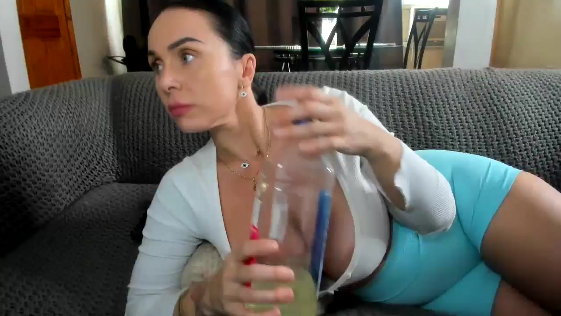 Gallery image thumbnail from Saandruskaa's myfreecams stream on, 10/23/2024, 19:02 image 1 of 20