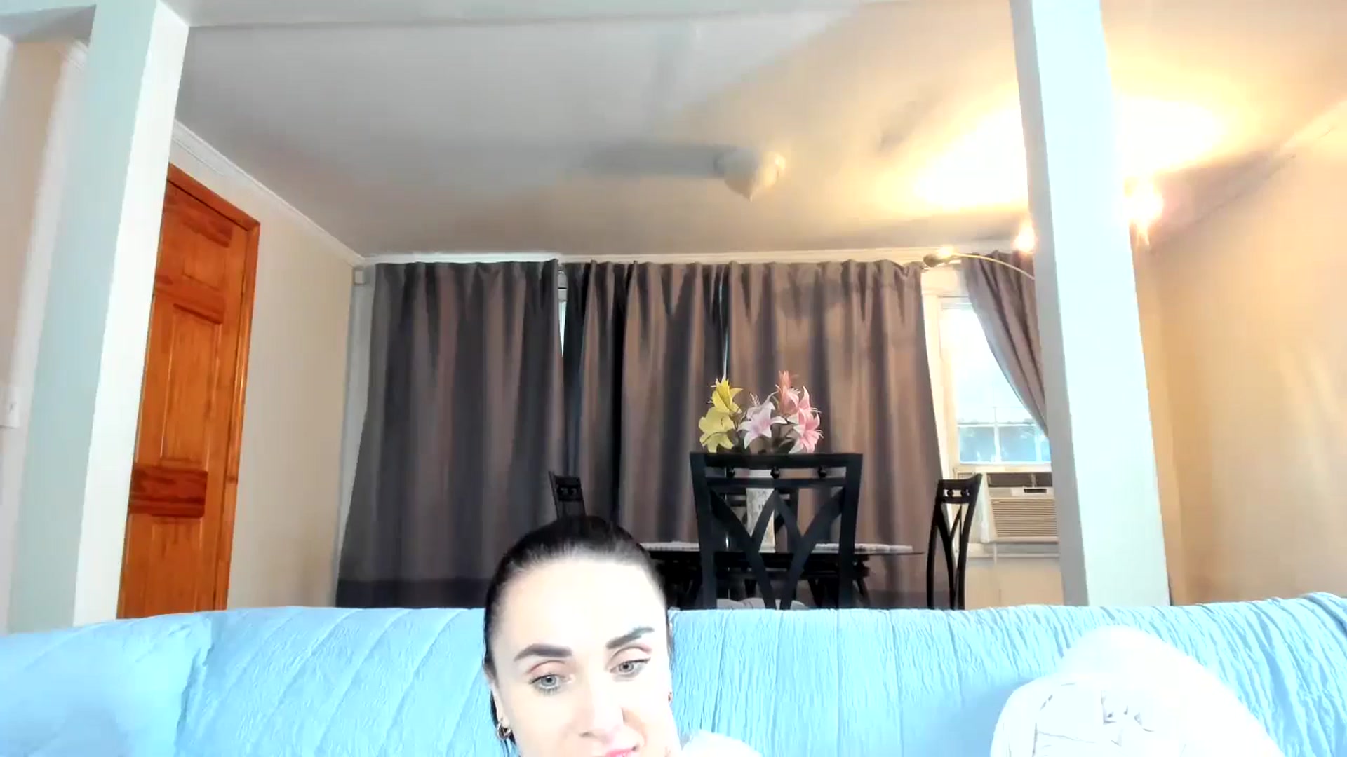 Gallery image thumbnail from Saandruskaa's myfreecams stream on, 12/28/2024, 20:39 image 11 of 20