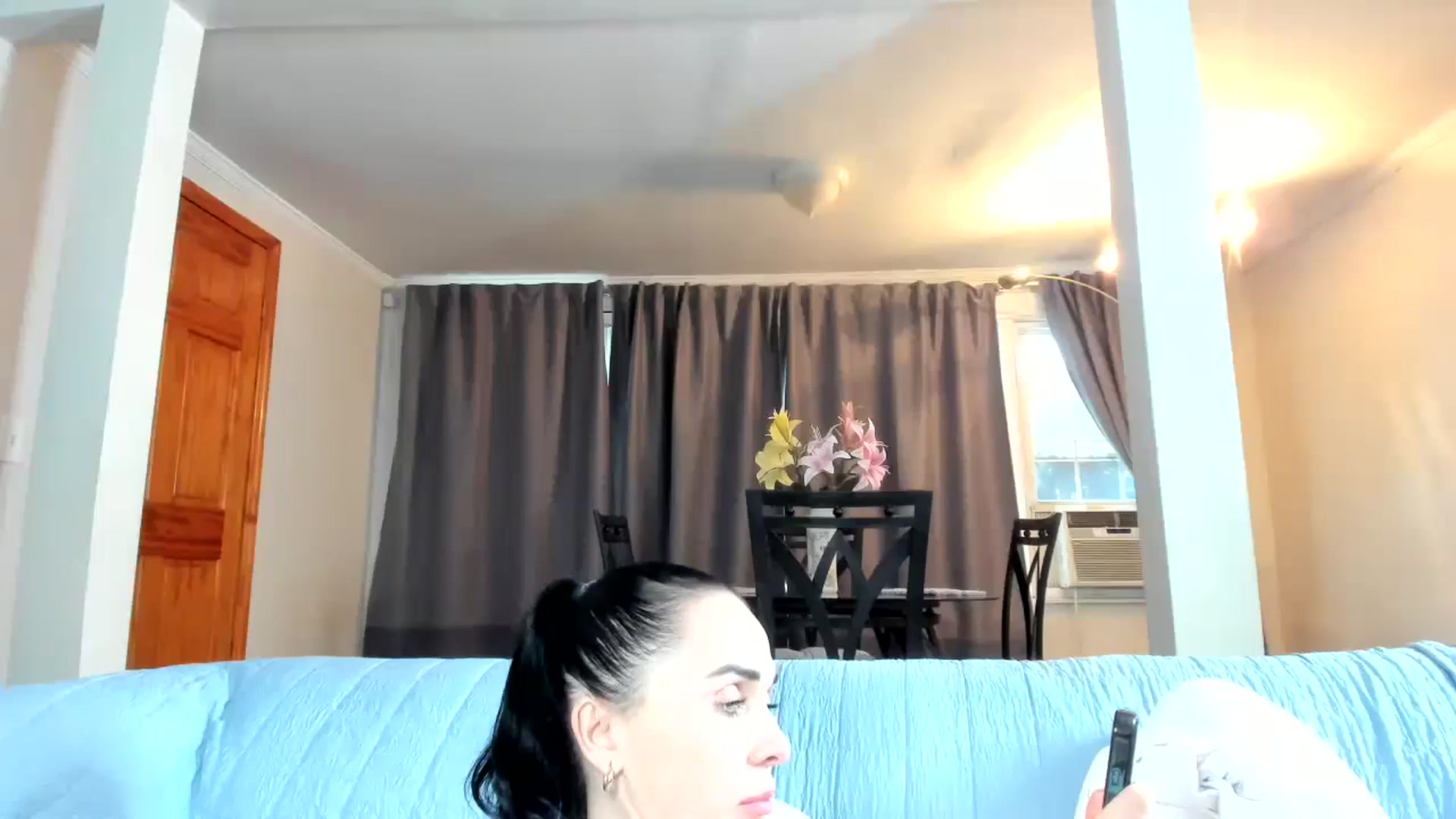 Gallery image thumbnail from Saandruskaa's myfreecams stream on, 12/28/2024, 20:39 image 12 of 20