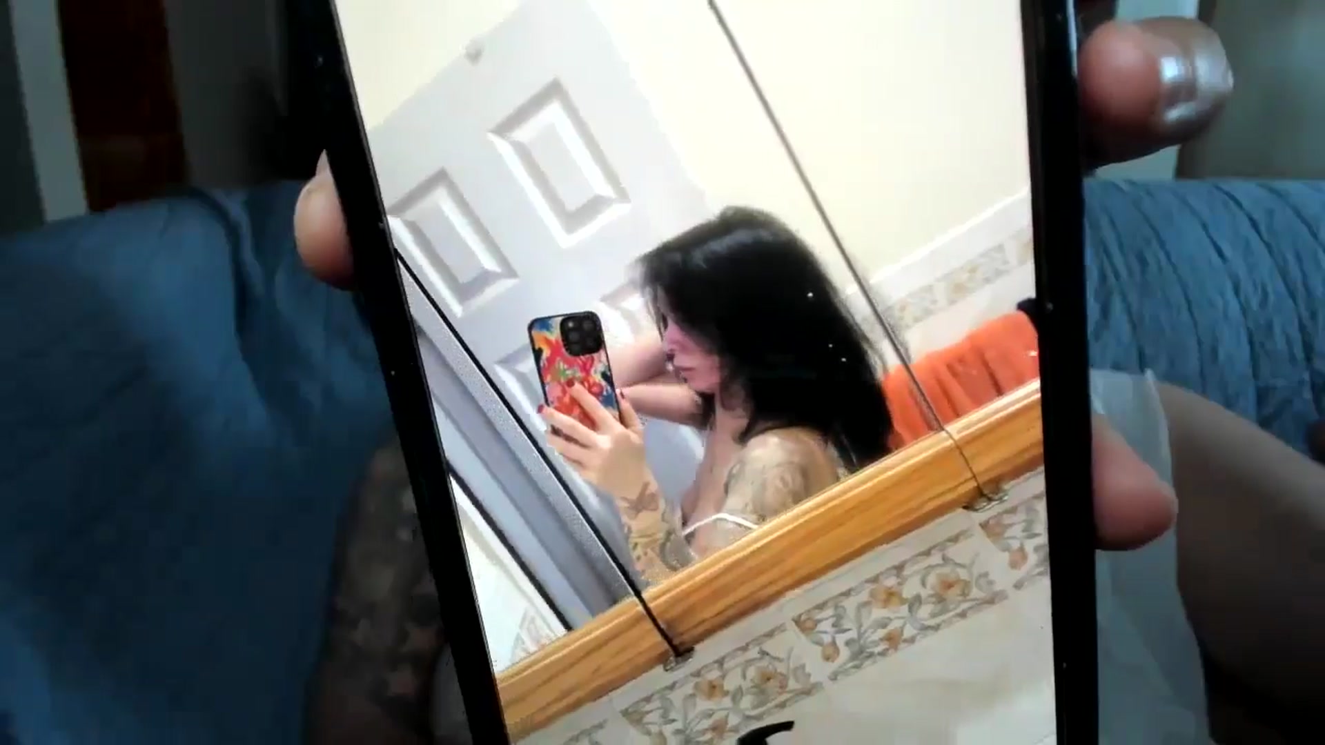 Gallery image thumbnail from Saandruskaa's myfreecams stream on, 02/19/2025, 19:59 image 10 of 20