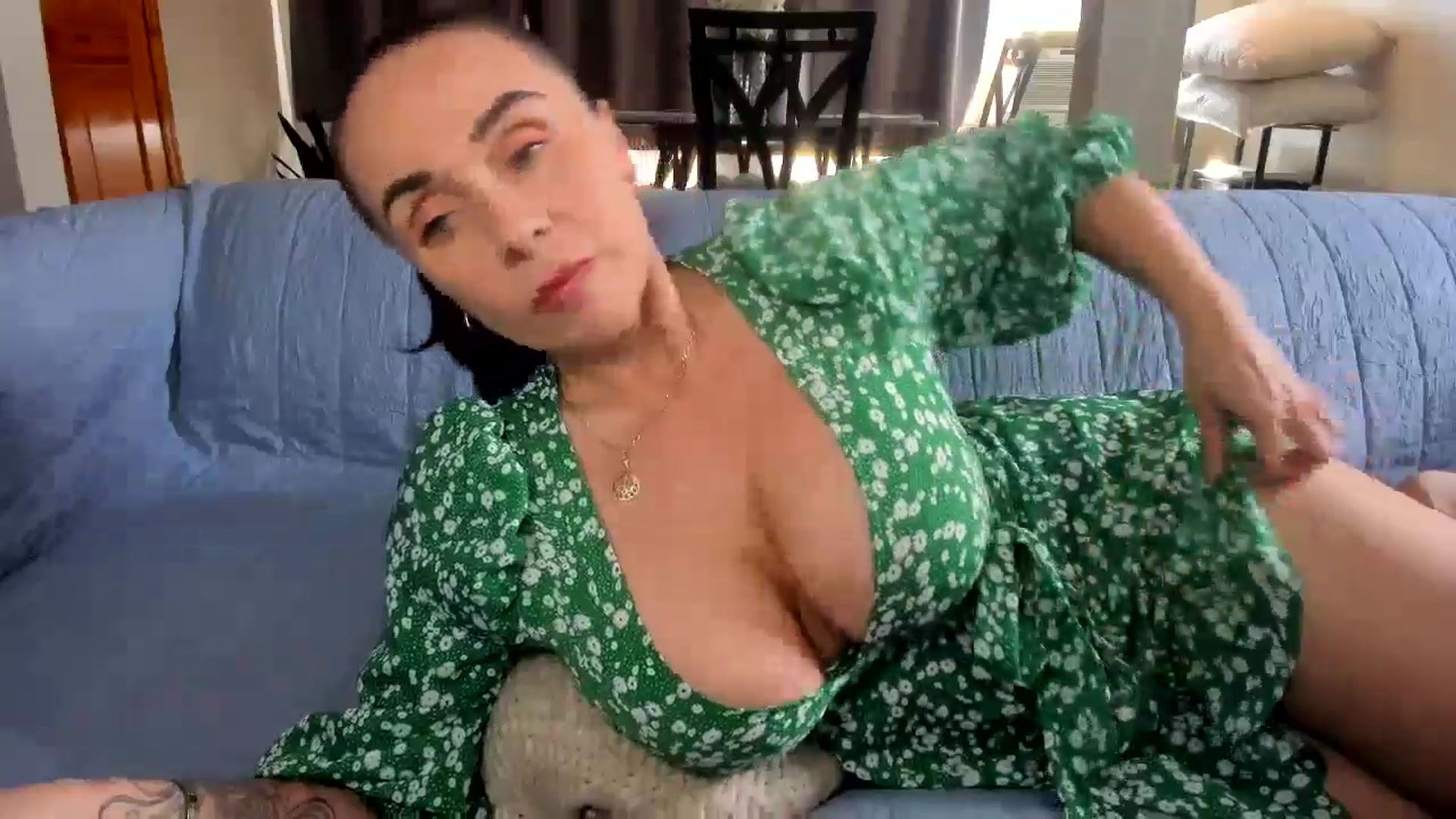 Gallery image thumbnail from Saandruskaa's myfreecams stream on, 03/21/2025, 15:51 image 8 of 20