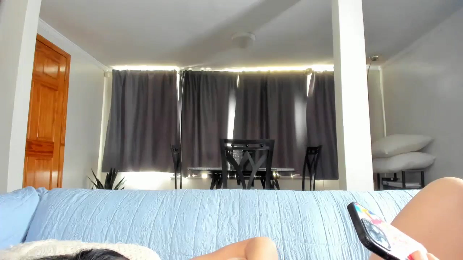 Gallery image thumbnail from Saandruskaa's myfreecams stream on, 04/19/2025, 16:18 image 3 of 20