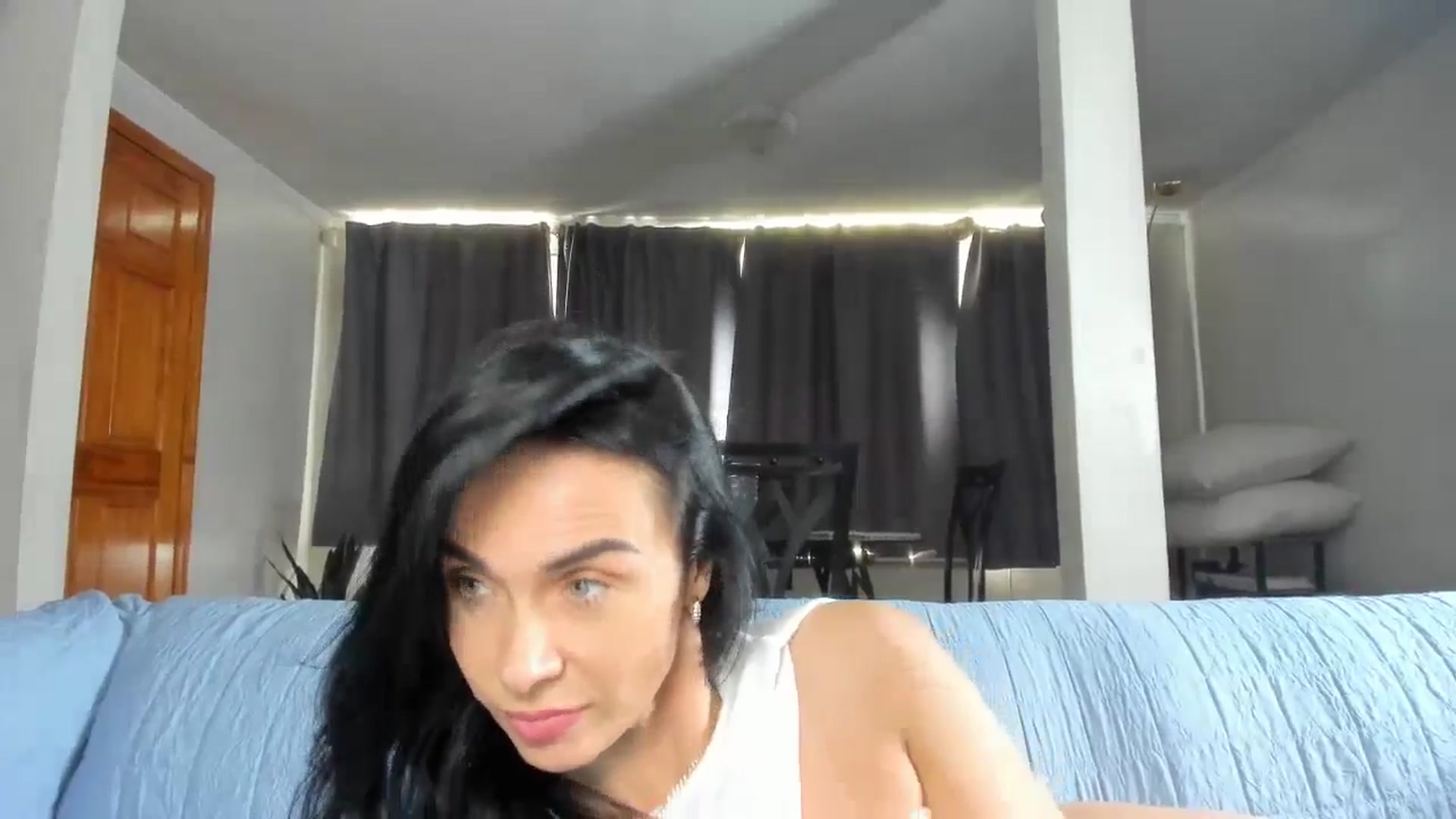 Gallery image thumbnail from Saandruskaa's myfreecams stream on, 04/19/2025, 16:18 image 7 of 20