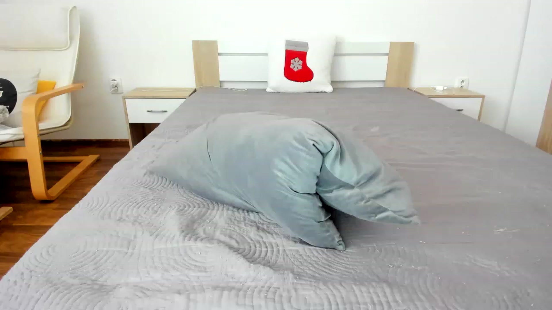 Gallery image thumbnail from Saandruskka's myfreecams stream on, 11/15/2022, 13:26 image 7 of 20