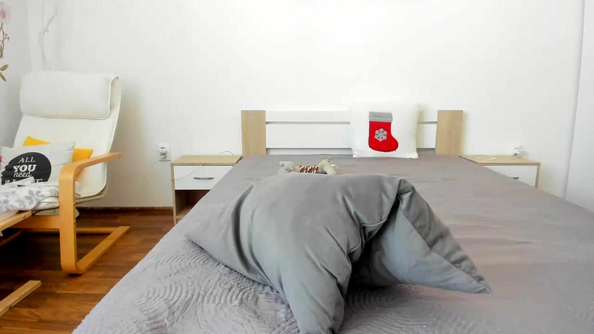 Gallery image thumbnail from Saandruskka's myfreecams stream on, 11/27/2022, 11:09 image 1 of 20