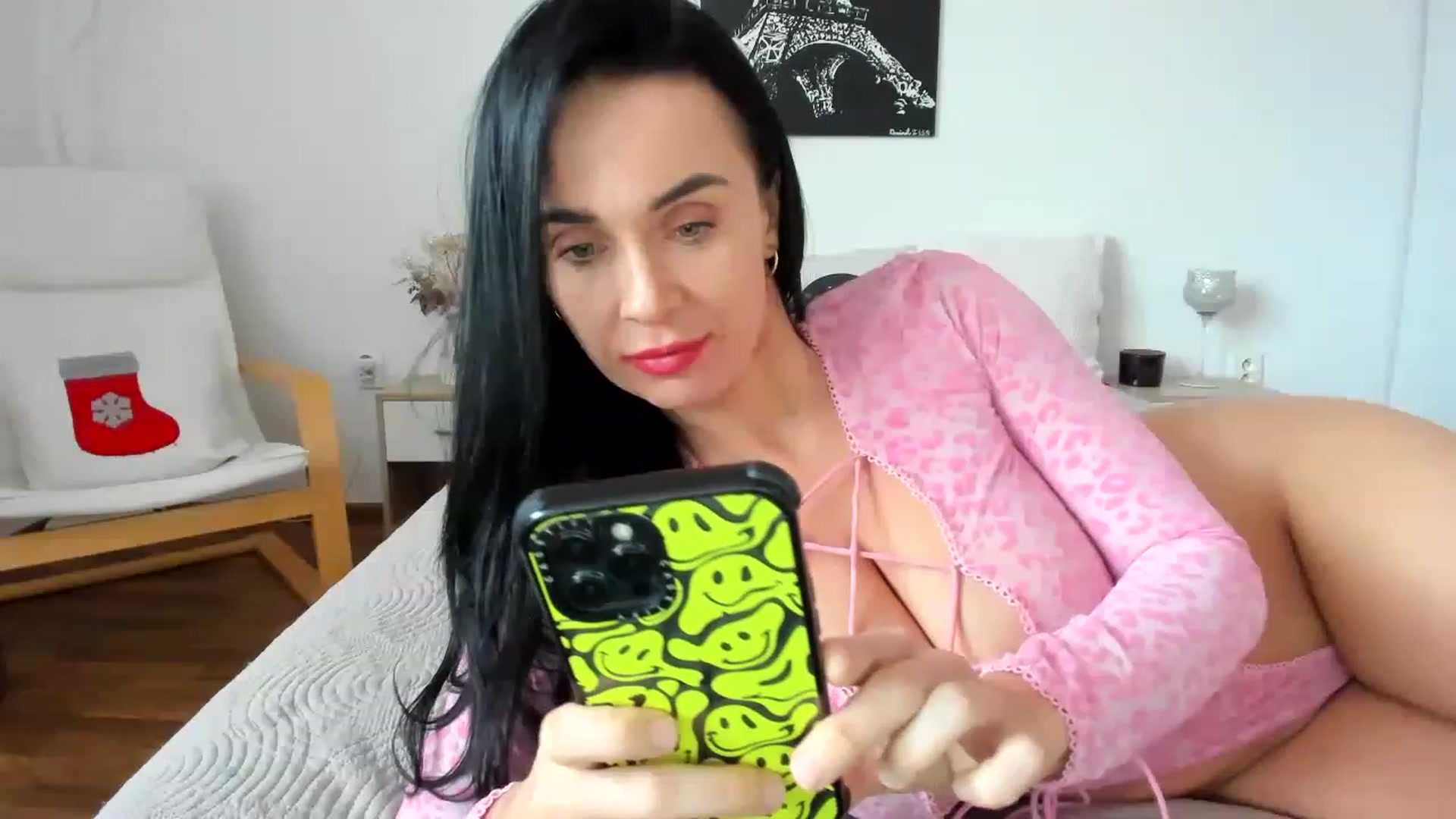 Gallery image thumbnail from Saandruskka's myfreecams stream on, 12/11/2022, 10:49 image 2 of 20