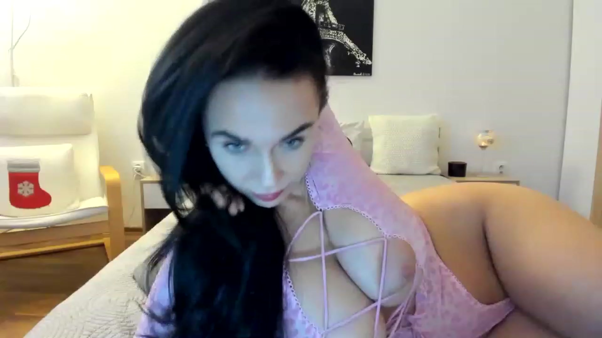 Gallery image thumbnail from Saandruskka's myfreecams stream on, 12/11/2022, 15:00 image 8 of 20