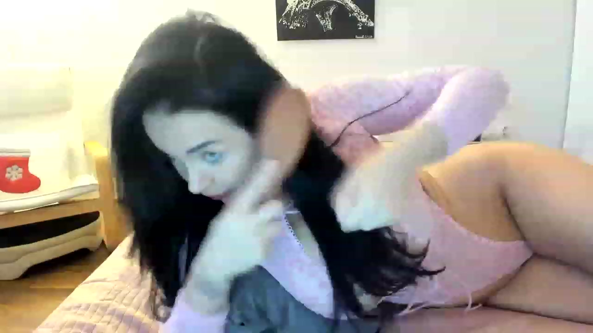 Gallery image thumbnail from Saandruskka's myfreecams stream on, 12/24/2022, 14:48 image 16 of 20