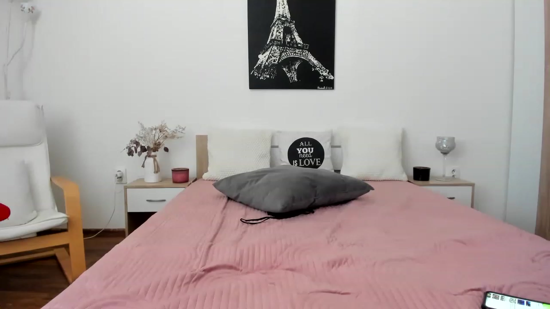 Gallery image thumbnail from Saandruskka's myfreecams stream on, 12/25/2022, 10:24 image 18 of 20