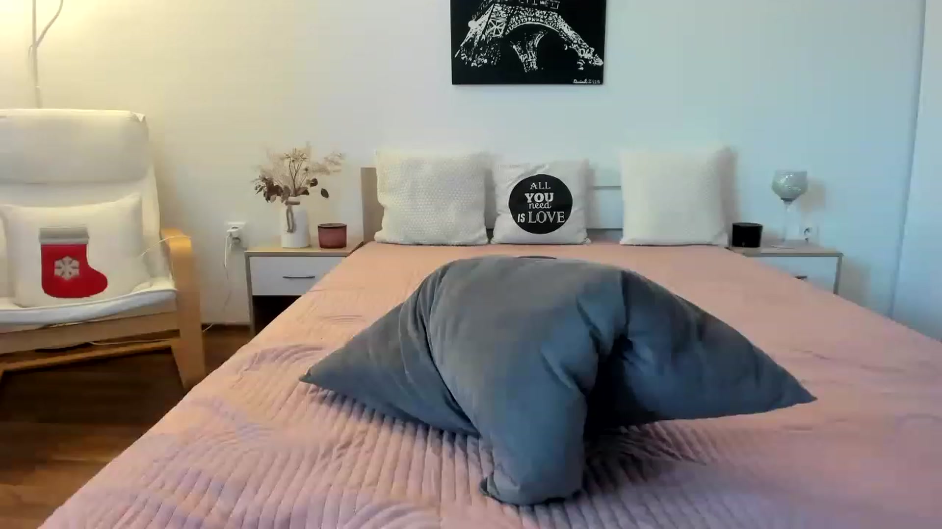 Gallery image thumbnail from Saandruskka's myfreecams stream on, 12/26/2022, 09:46 image 9 of 20