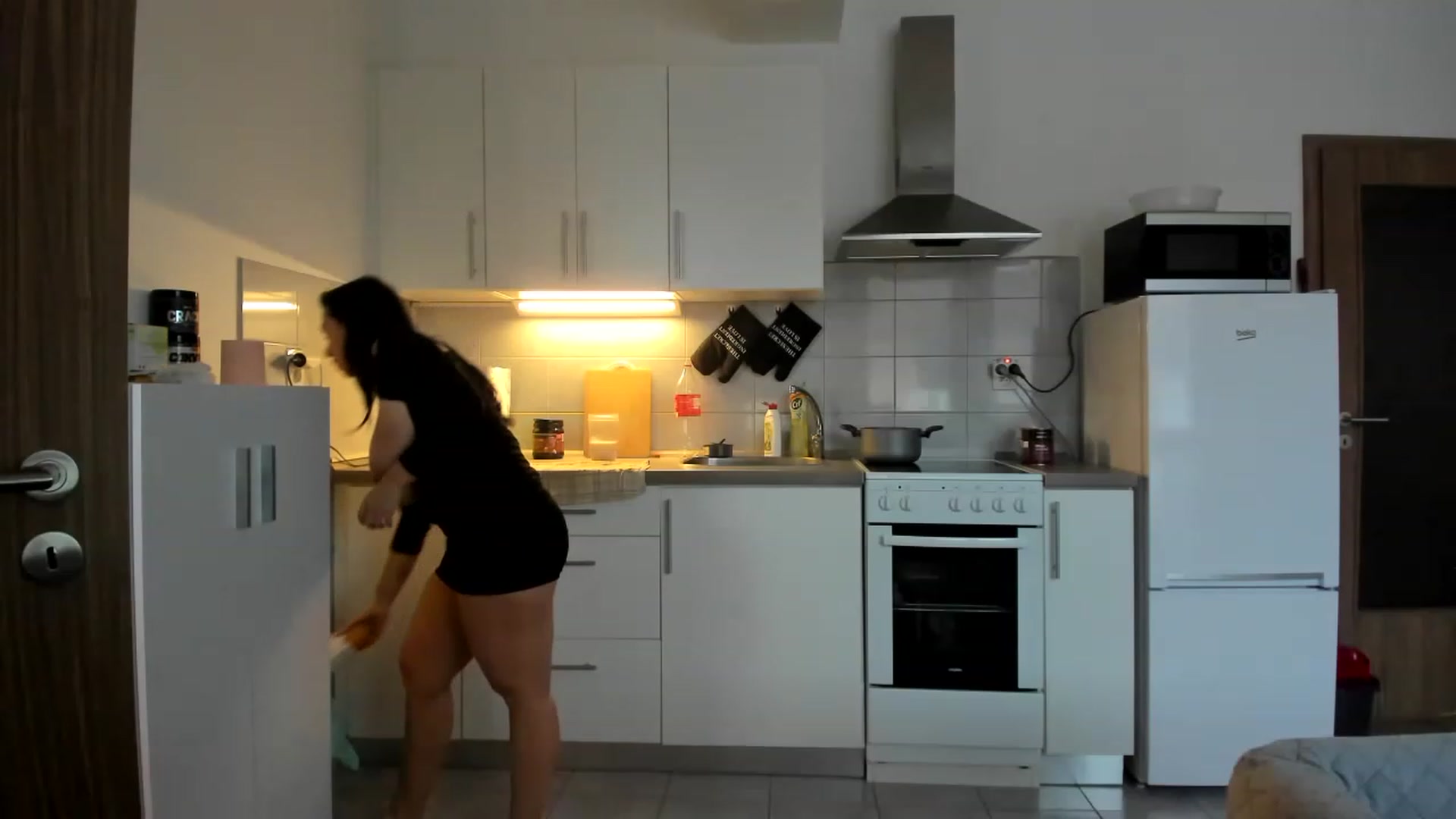 Gallery image thumbnail from Saandruskka's myfreecams stream on, 12/26/2022, 13:52 image 13 of 20