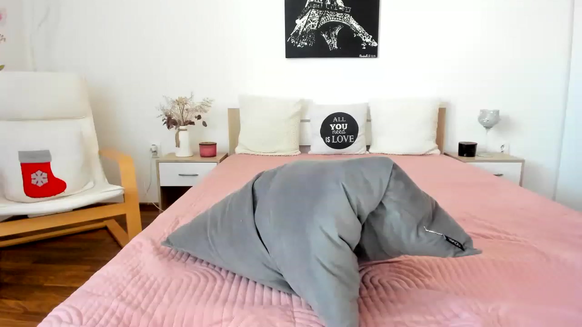 Gallery image thumbnail from Saandruskka's myfreecams stream on, 12/28/2022, 13:05 image 19 of 20