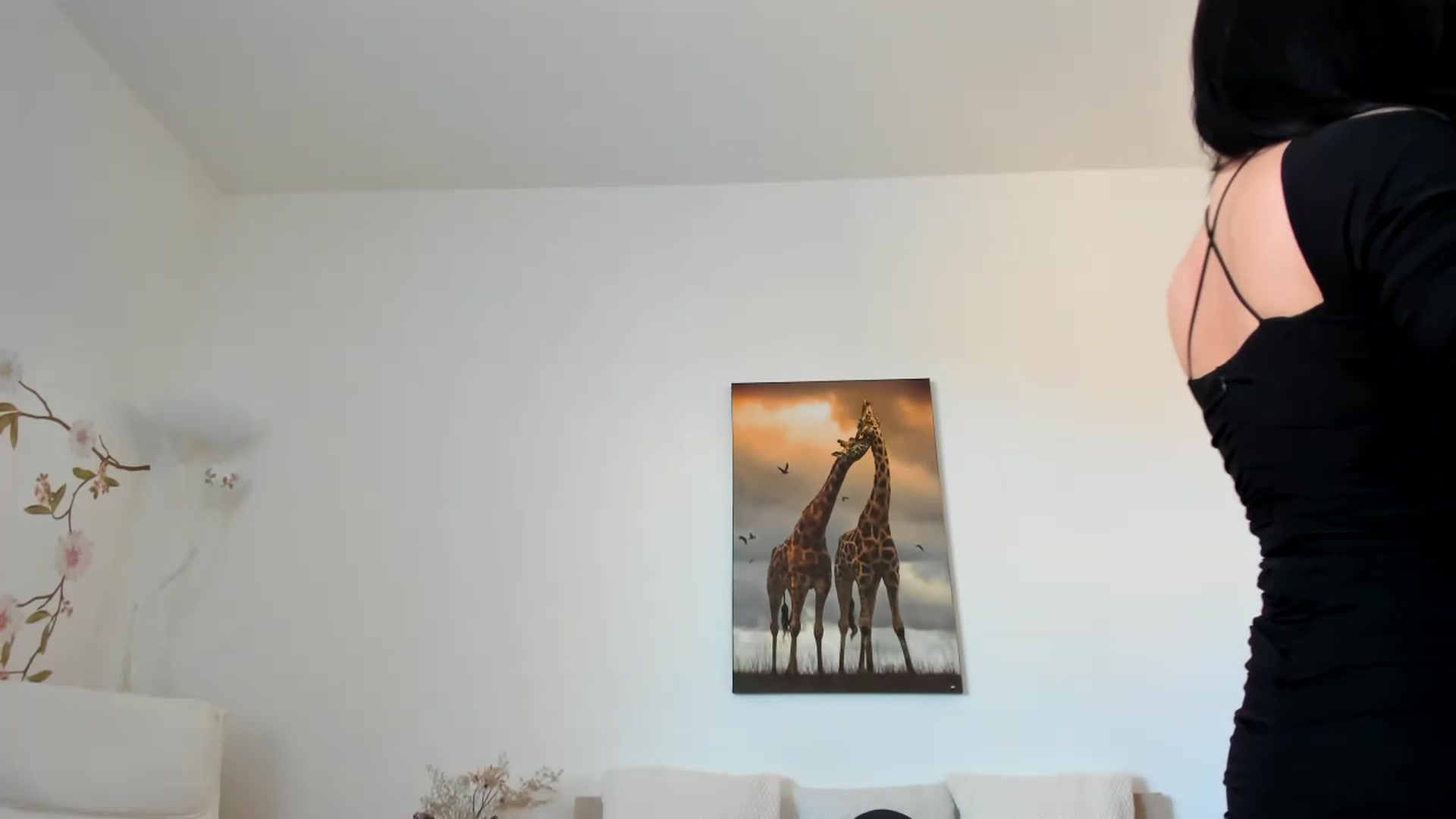 Gallery image thumbnail from Saandruskka's myfreecams stream on, 01/01/2023, 13:12 image 19 of 20