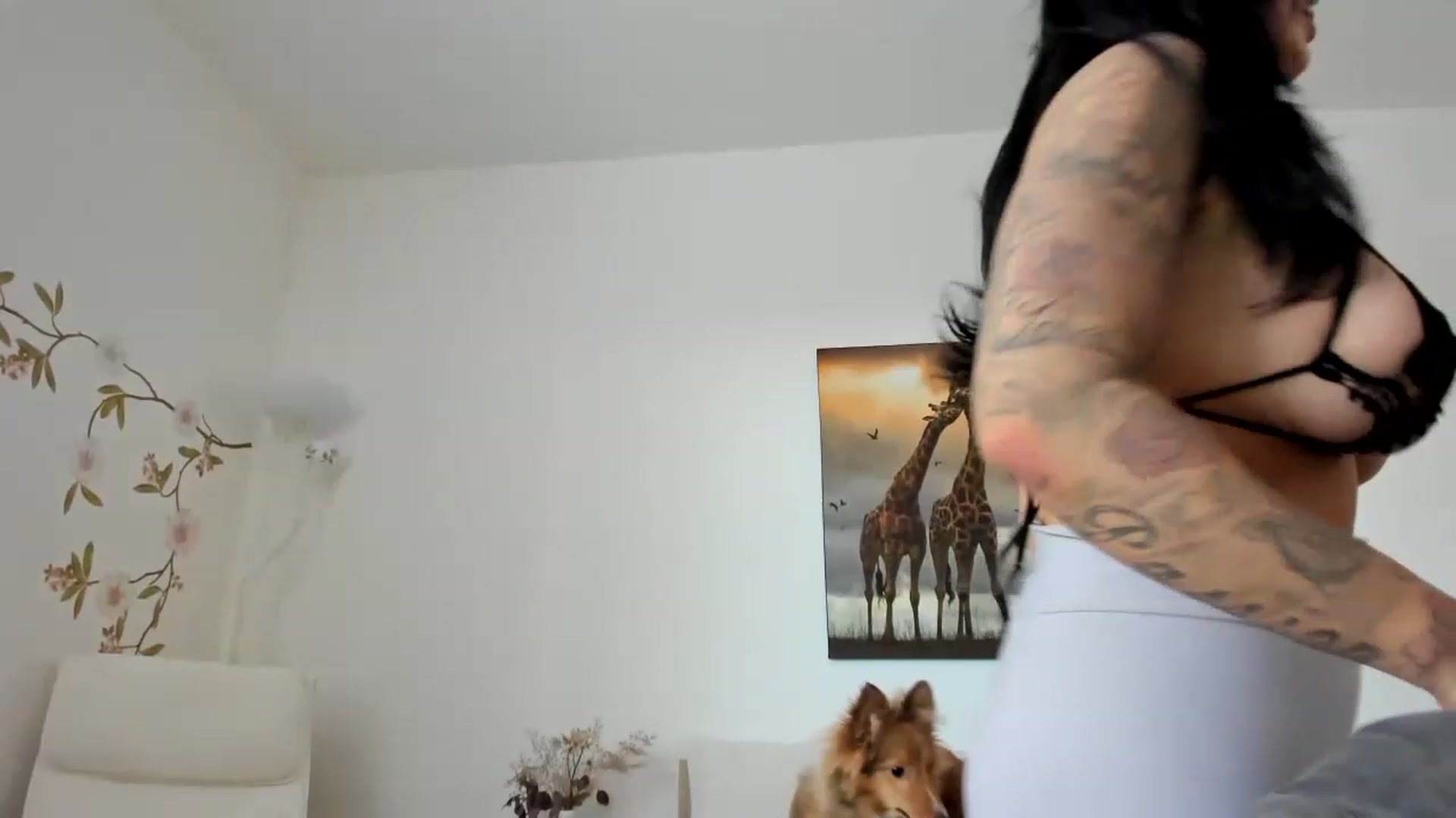 Gallery image thumbnail from Saandruskka's myfreecams stream on, 01/05/2023, 13:20 image 13 of 20