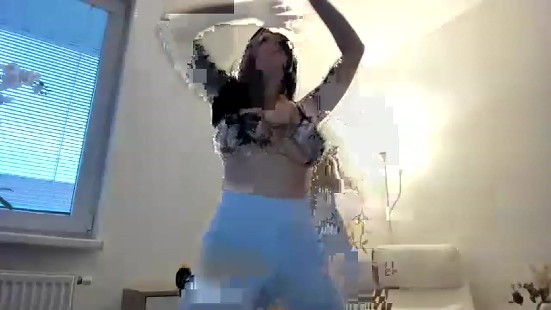 Gallery image thumbnail from Saandruskka's myfreecams stream on, 01/08/2023, 14:57 image 4 of 20