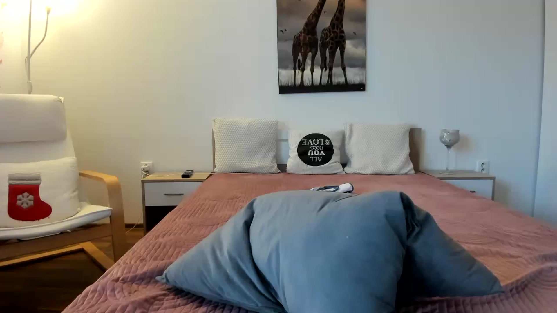 Gallery image thumbnail from Saandruskka's myfreecams stream on, 02/03/2023, 13:40 image 15 of 20