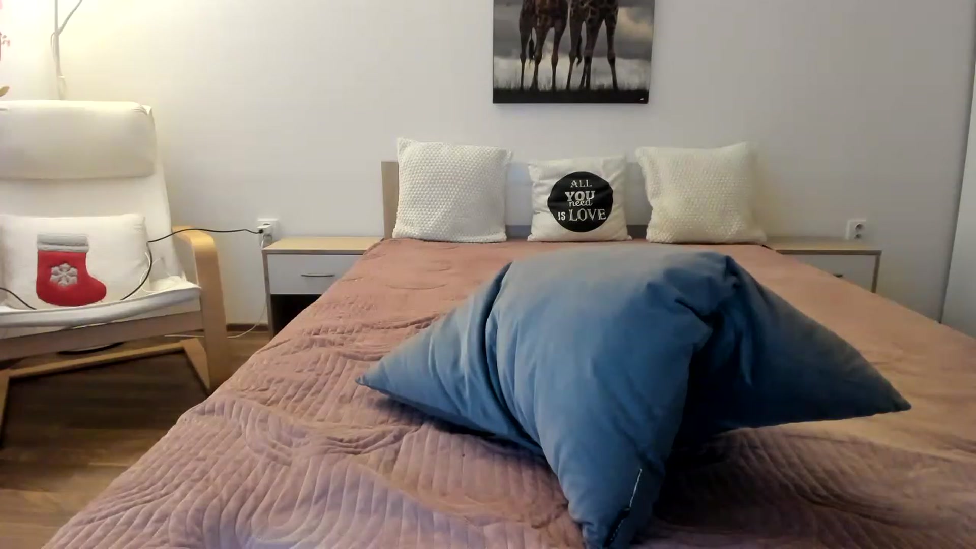 Gallery image thumbnail from Saandruskka's myfreecams stream on, 02/23/2023, 16:33 image 19 of 20