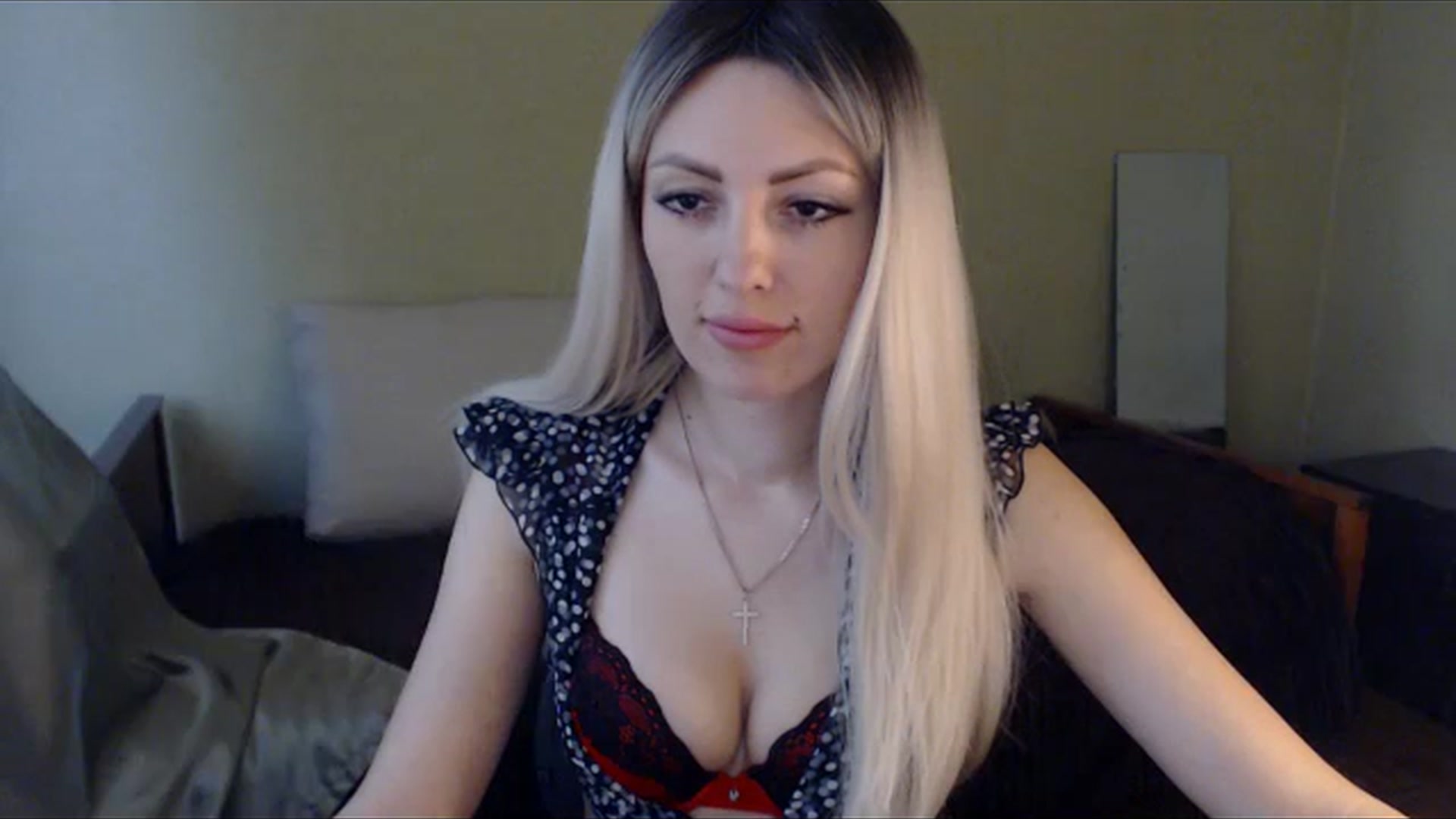 Gallery image thumbnail from Sabine8's myfreecams stream on, 05/07/2024, 10:19 image 8 of 20