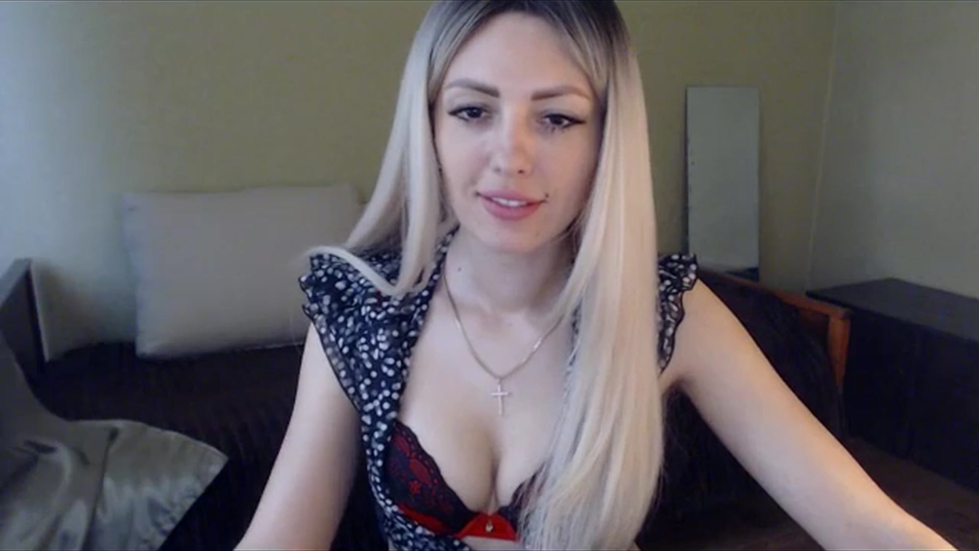 Gallery image thumbnail from Sabine8's myfreecams stream on, 05/07/2024, 10:41 image 9 of 20
