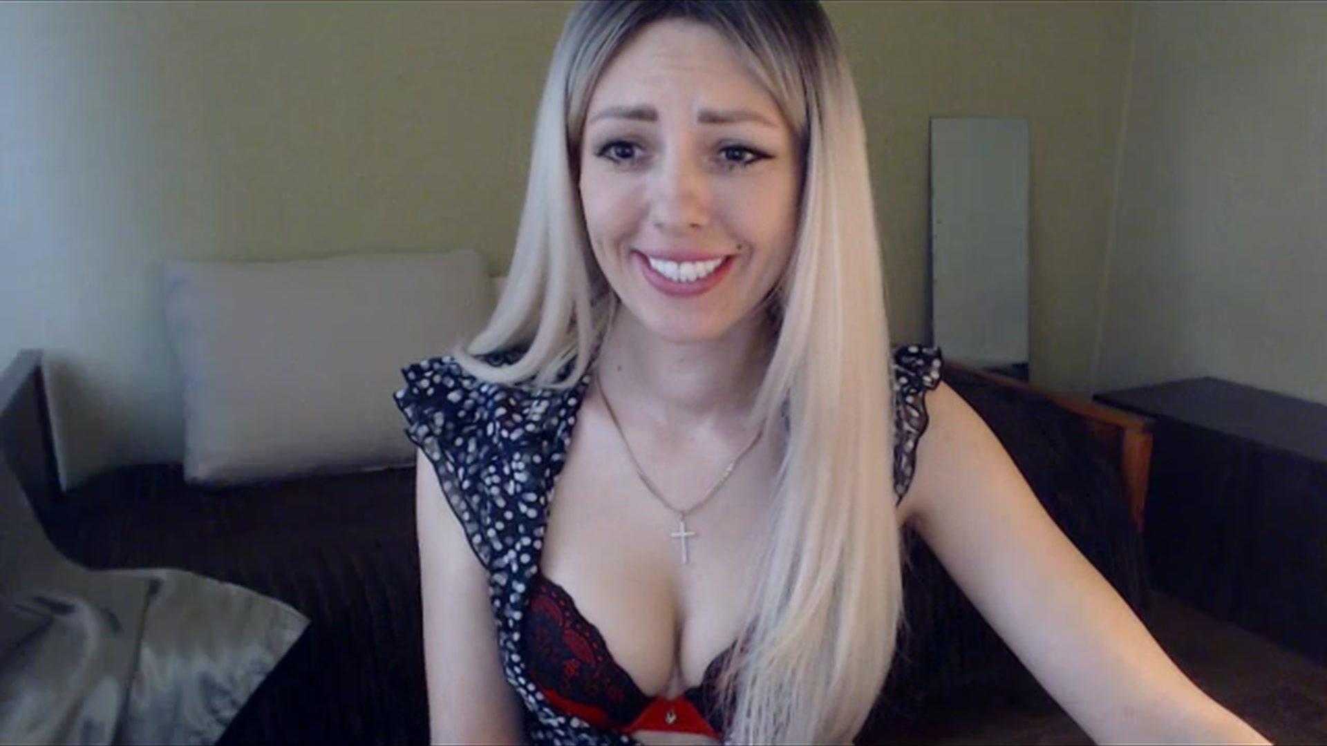 Gallery image thumbnail from Sabine8's myfreecams stream on, 05/07/2024, 10:41 image 5 of 20