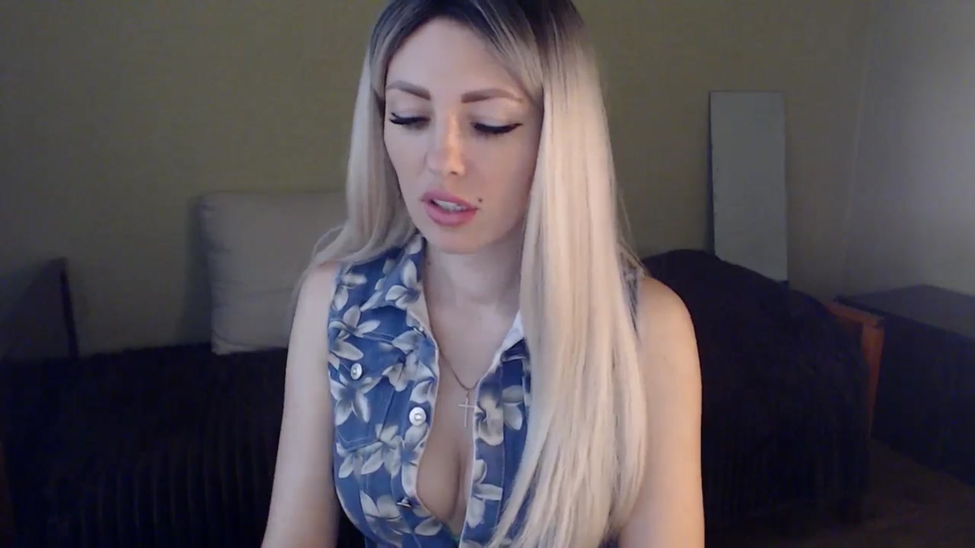 Gallery image thumbnail from Sabine8's myfreecams stream on, 05/17/2024, 09:07 image 9 of 20