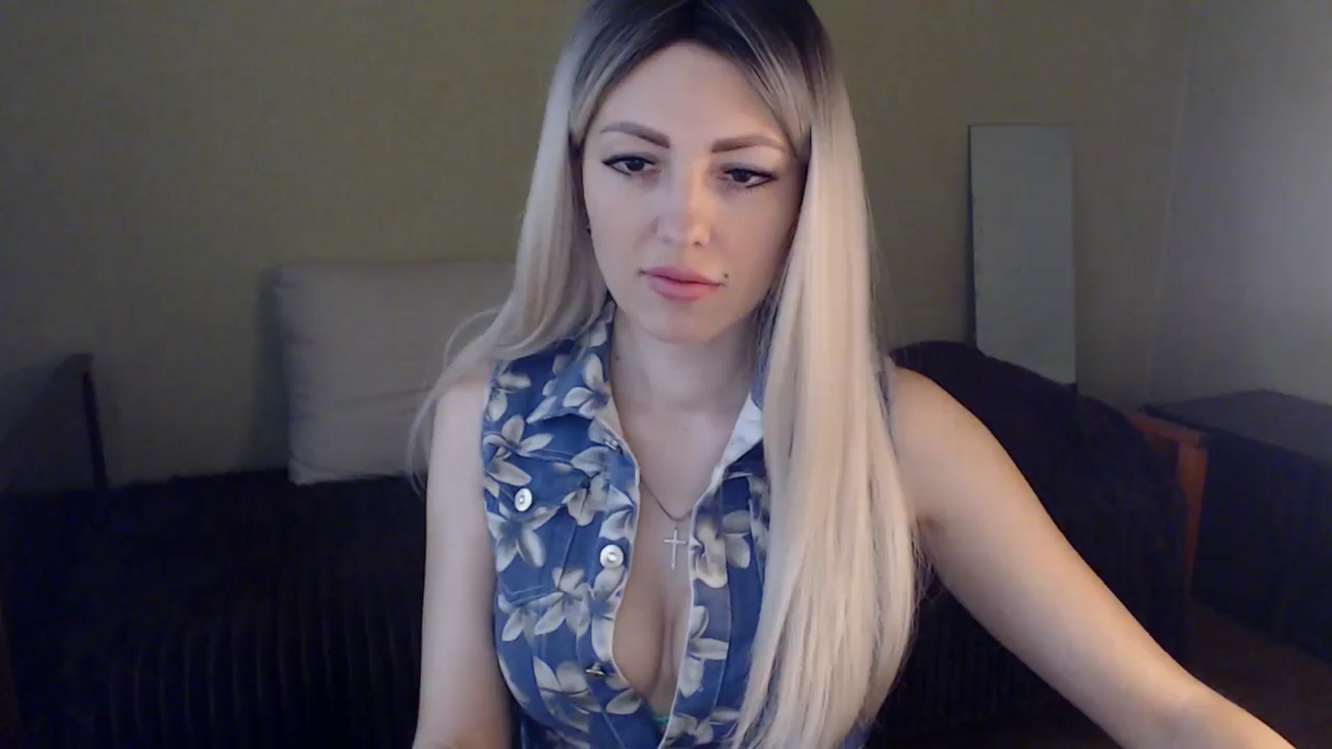 Gallery image thumbnail from Sabine8's myfreecams stream on, 05/17/2024, 09:07 image 10 of 20