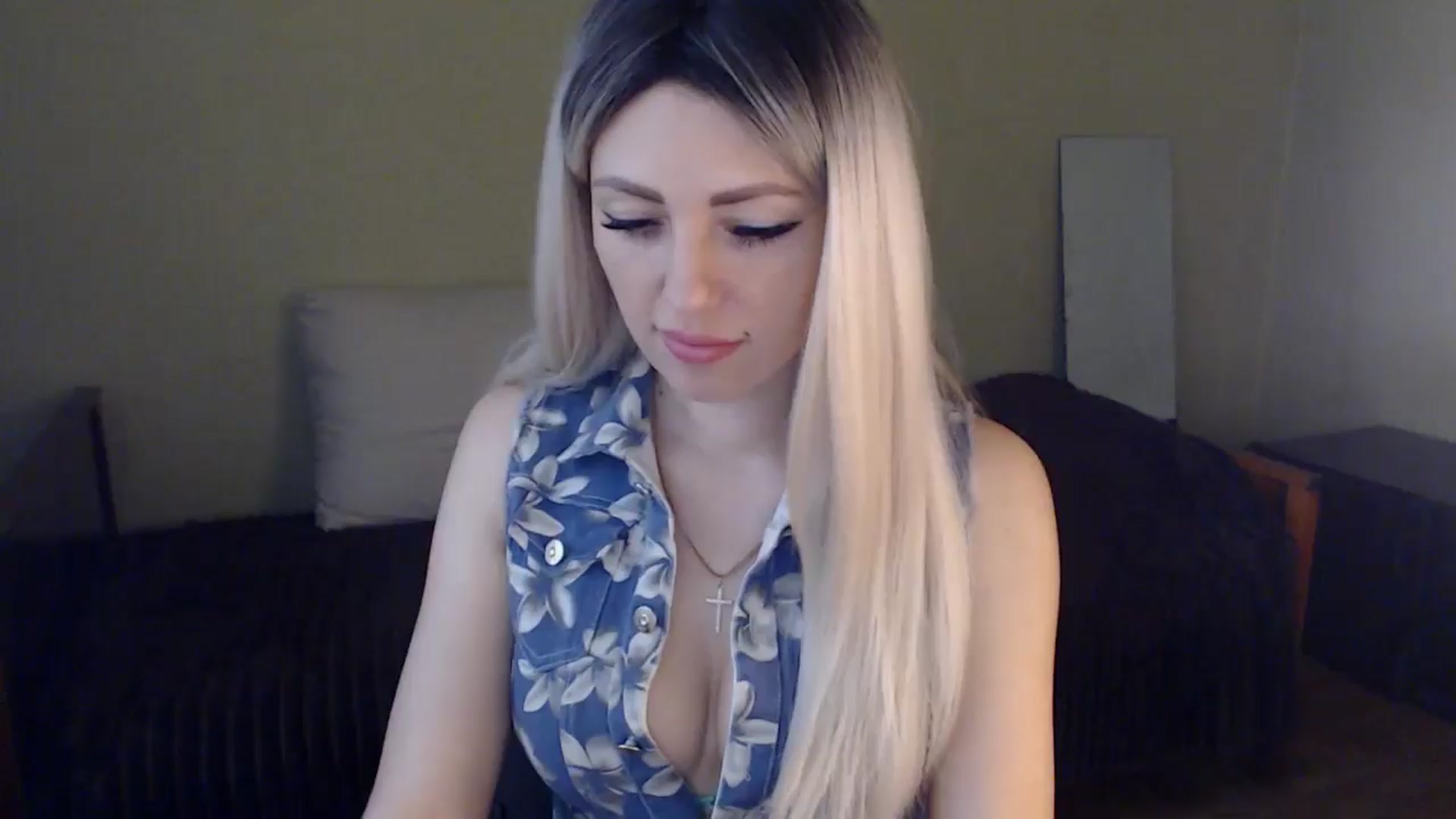Gallery image thumbnail from Sabine8's myfreecams stream on, 05/17/2024, 09:07 image 1 of 20