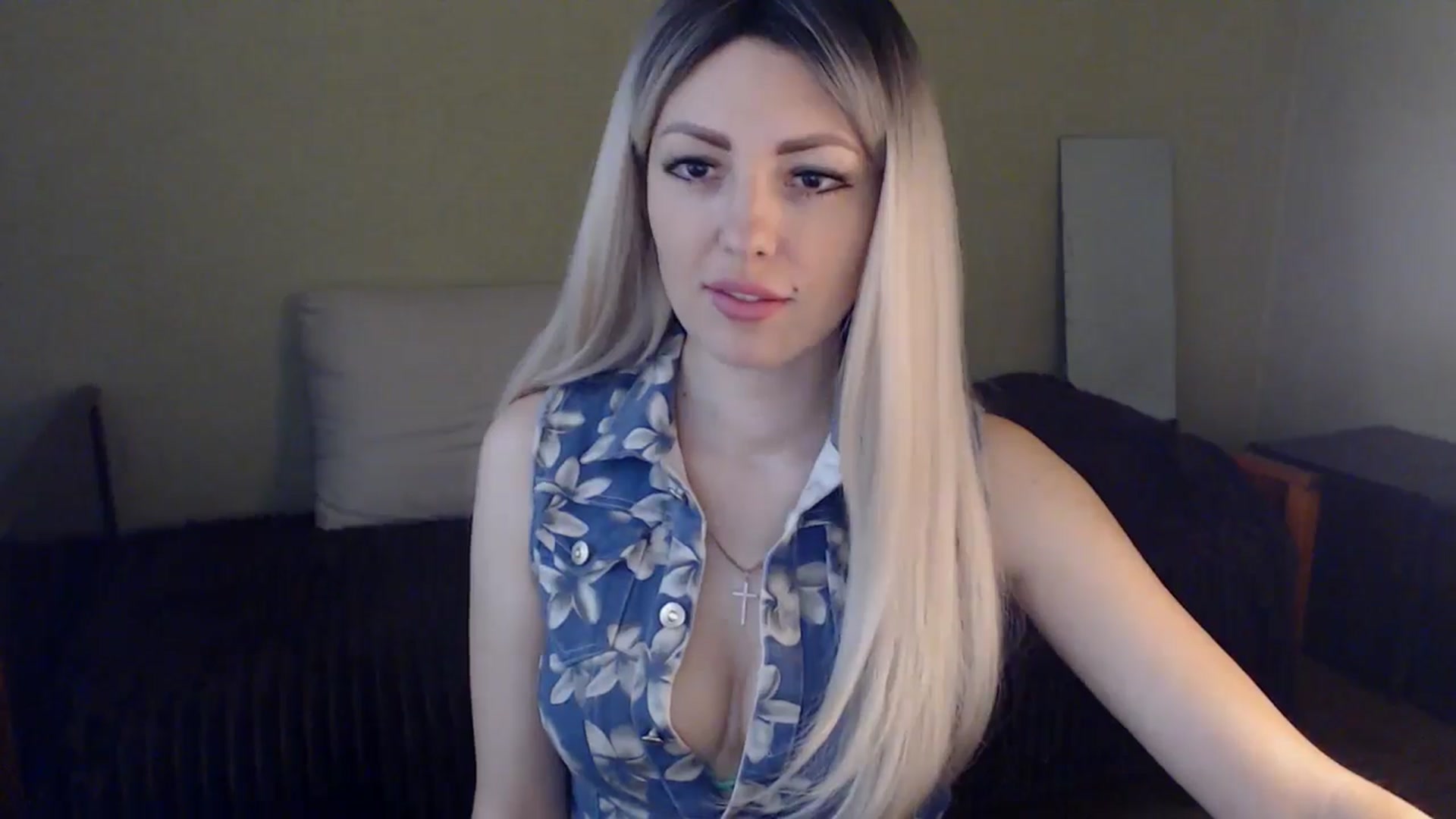 Gallery image thumbnail from Sabine8's myfreecams stream on, 05/17/2024, 09:07 image 6 of 20