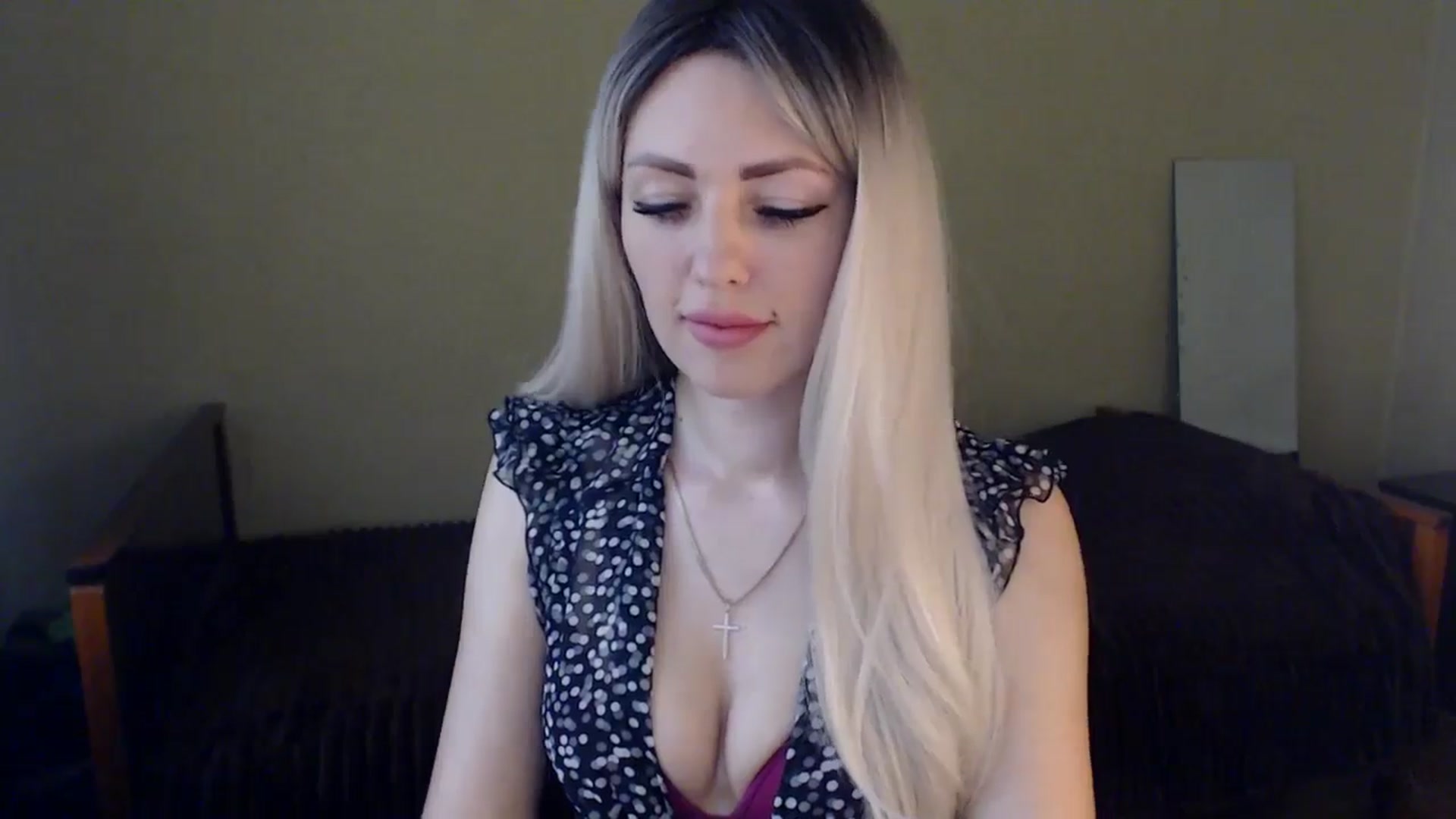 Gallery image thumbnail from Sabine8's myfreecams stream on, 05/19/2024, 11:01 image 11 of 20
