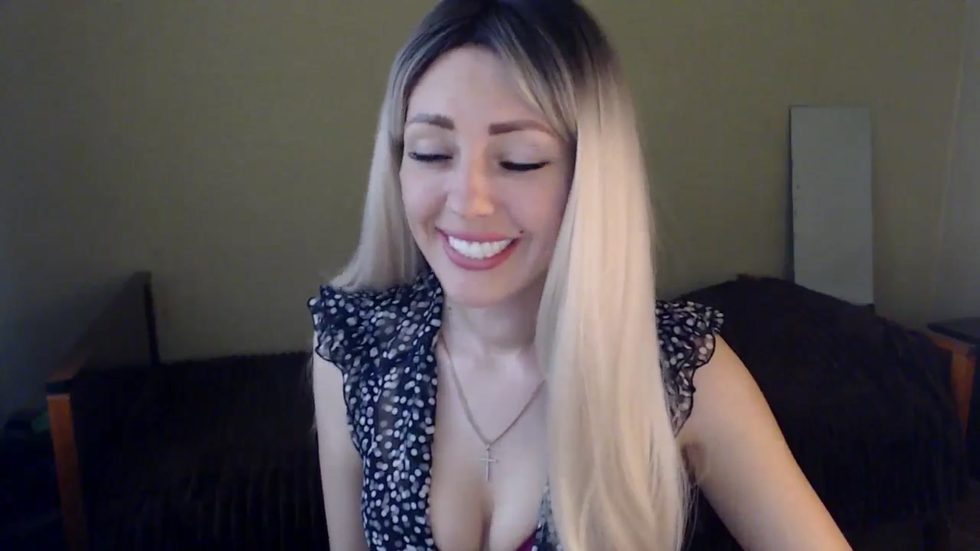 Gallery image thumbnail from Sabine8's myfreecams stream on, 05/19/2024, 11:01 image 12 of 20