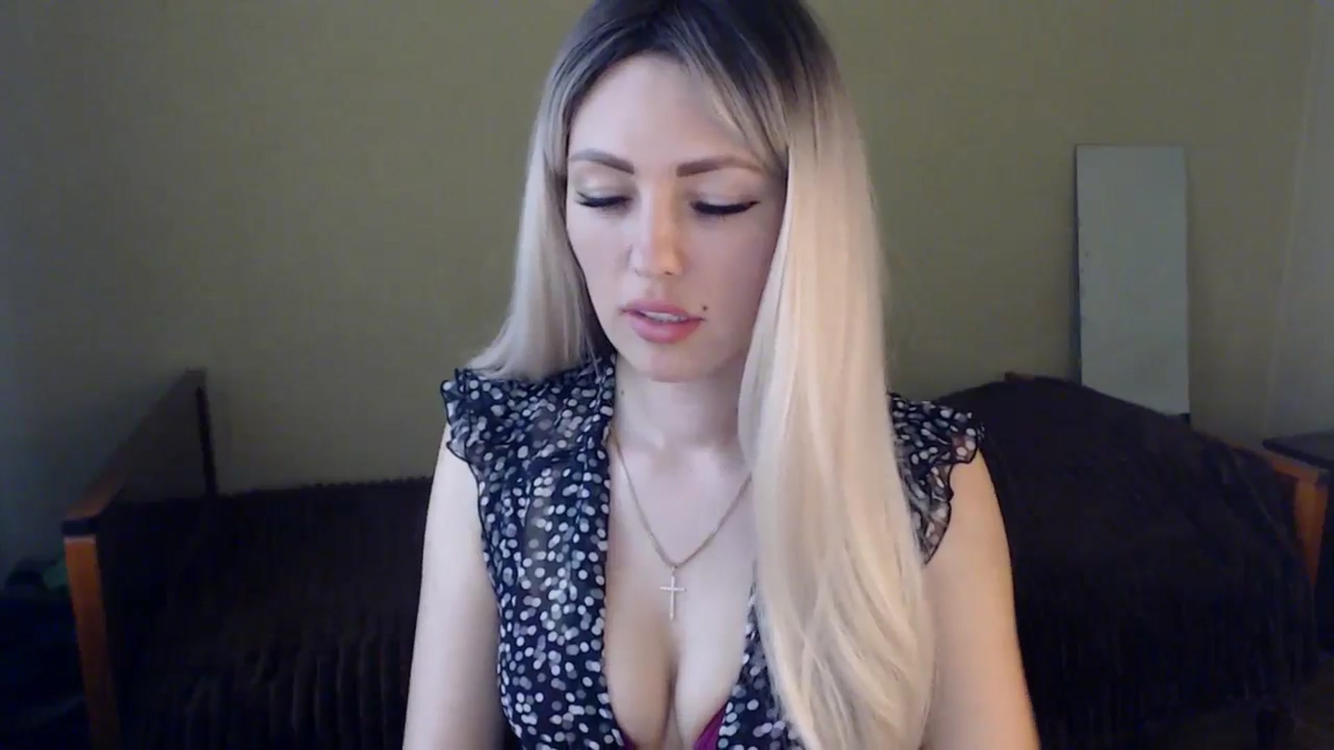 Gallery image thumbnail from Sabine8's myfreecams stream on, 05/19/2024, 11:01 image 19 of 20