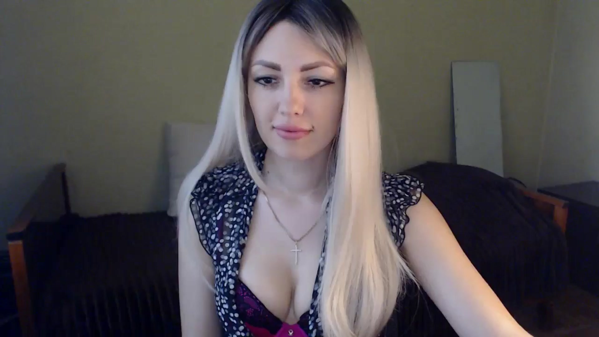 Gallery image thumbnail from Sabine8's myfreecams stream on, 05/23/2024, 10:18 image 6 of 20