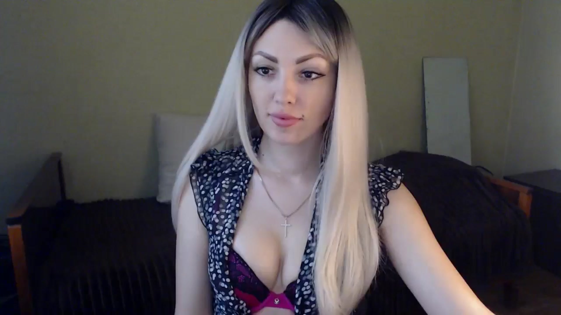 Gallery image thumbnail from Sabine8's myfreecams stream on, 05/23/2024, 10:18 image 1 of 20