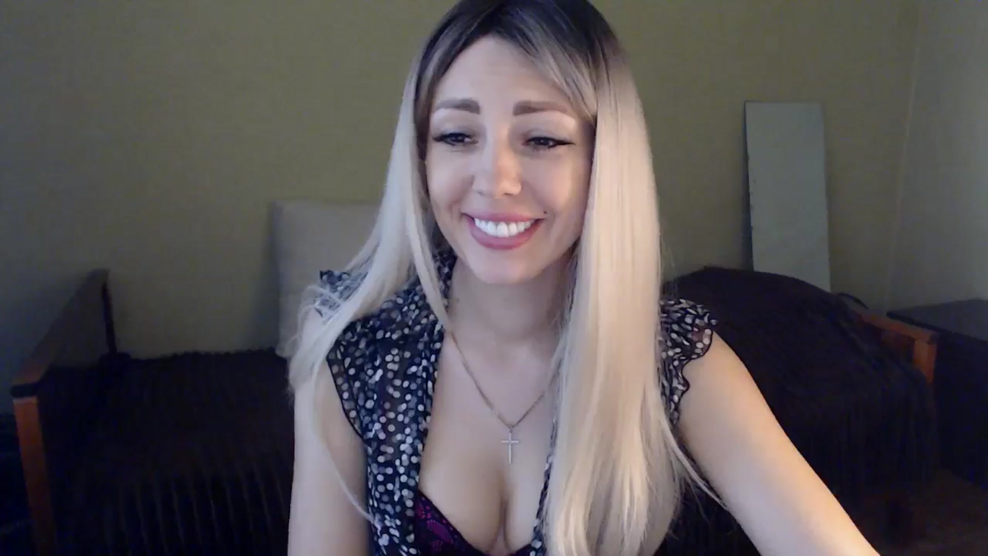 Gallery image thumbnail from Sabine8's myfreecams stream on, 05/23/2024, 10:18 image 16 of 20