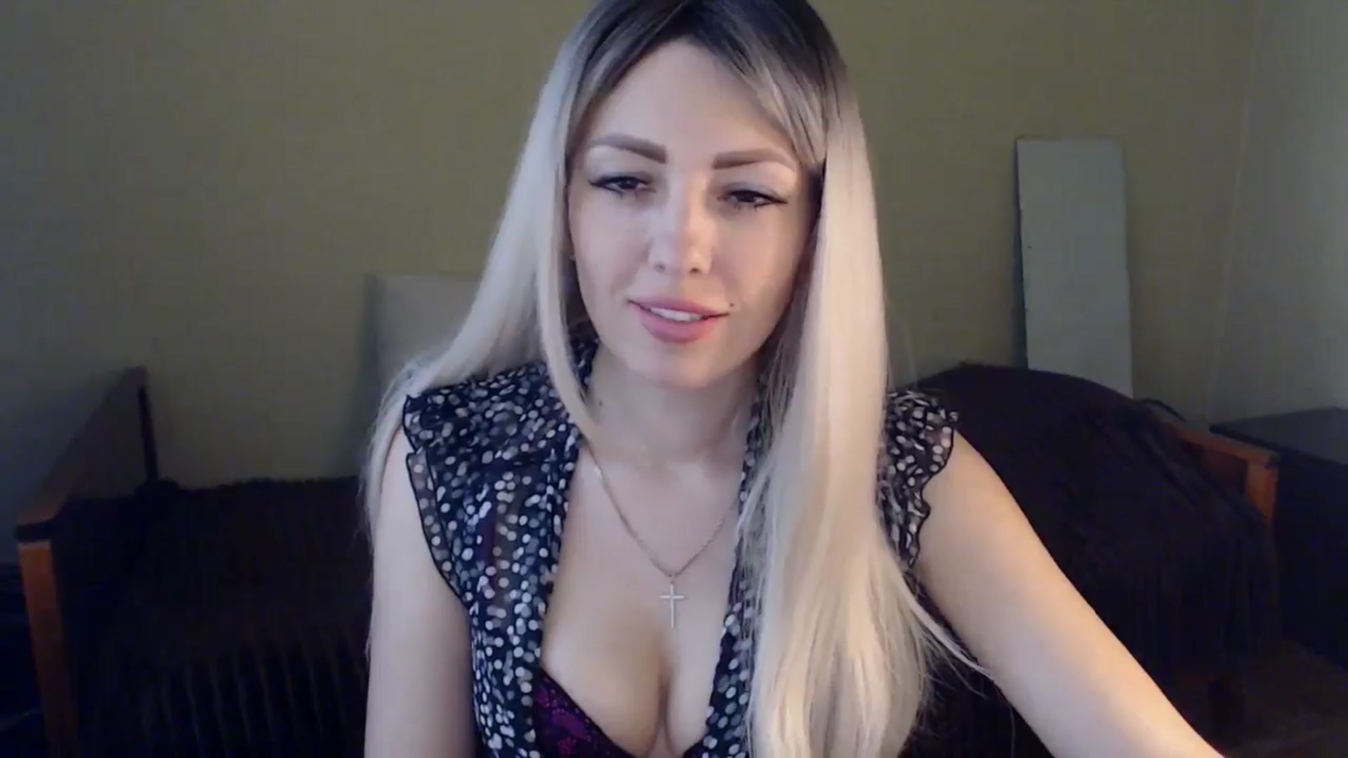 Gallery image thumbnail from Sabine8's myfreecams stream on, 05/23/2024, 10:18 image 14 of 20