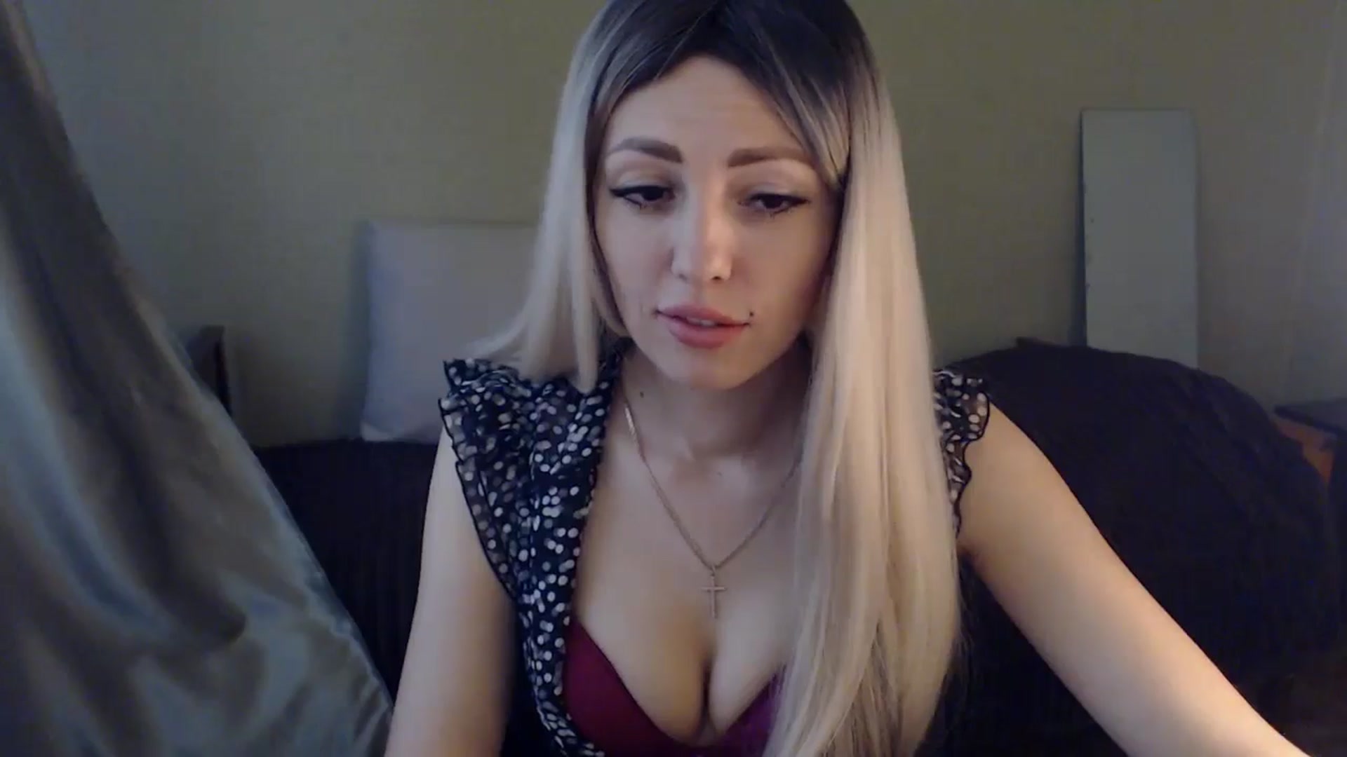 Gallery image thumbnail from Sabine8's myfreecams stream on, 05/28/2024, 08:33 image 16 of 20