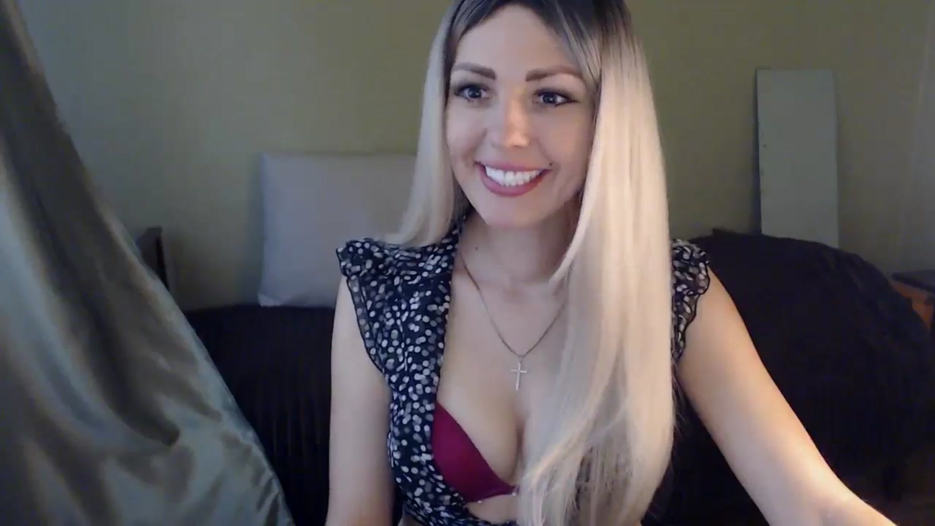 Gallery image thumbnail from Sabine8's myfreecams stream on, 05/28/2024, 09:13 image 17 of 20