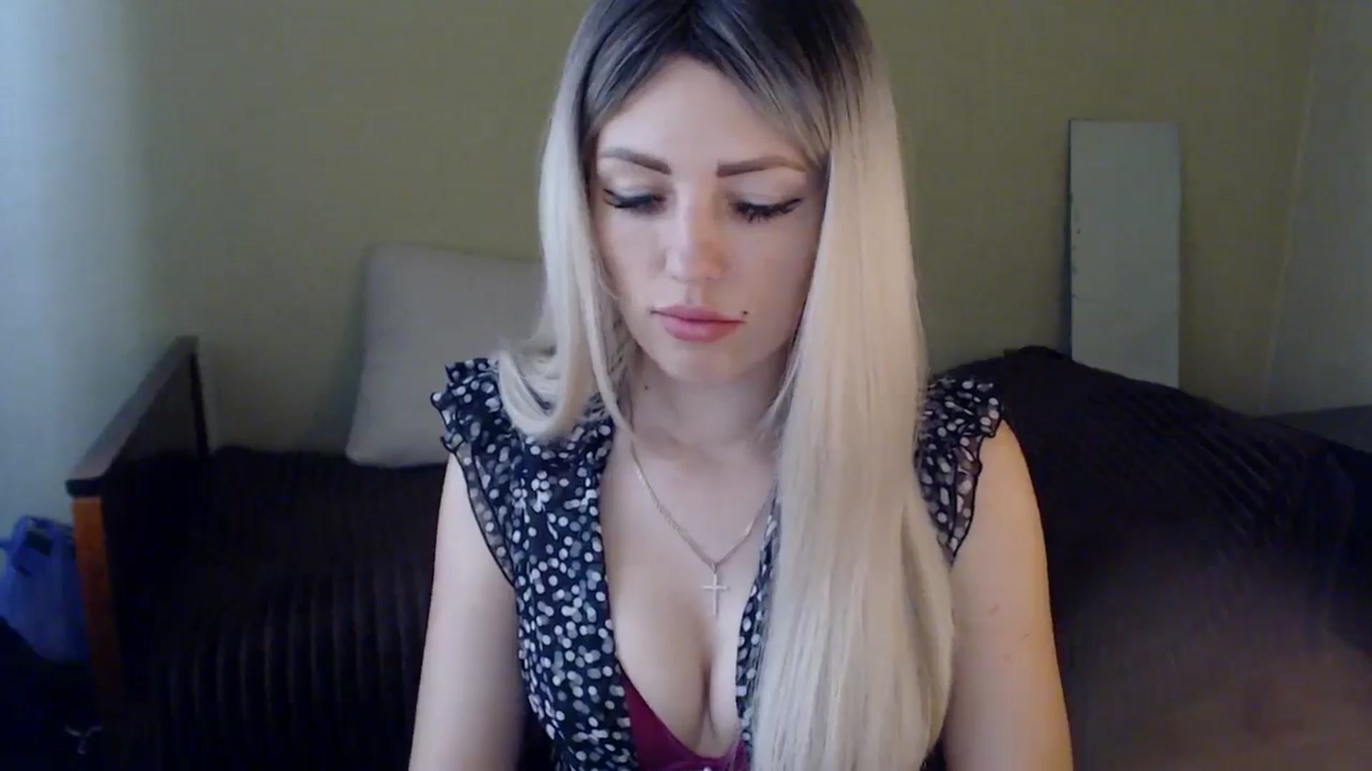 Gallery image thumbnail from Sabine8's myfreecams stream on, 06/12/2024, 10:33 image 19 of 20