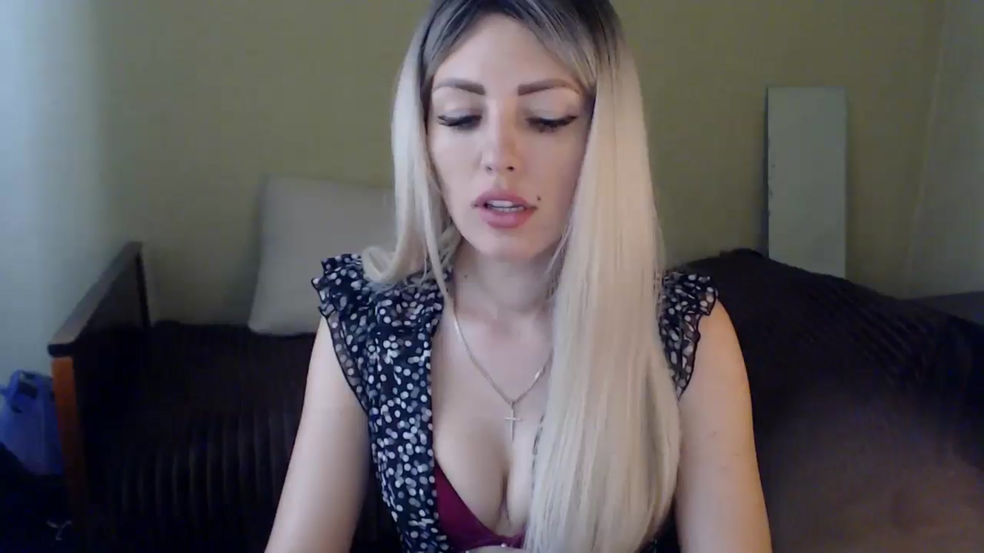 Gallery image thumbnail from Sabine8's myfreecams stream on, 06/12/2024, 10:33 image 15 of 20