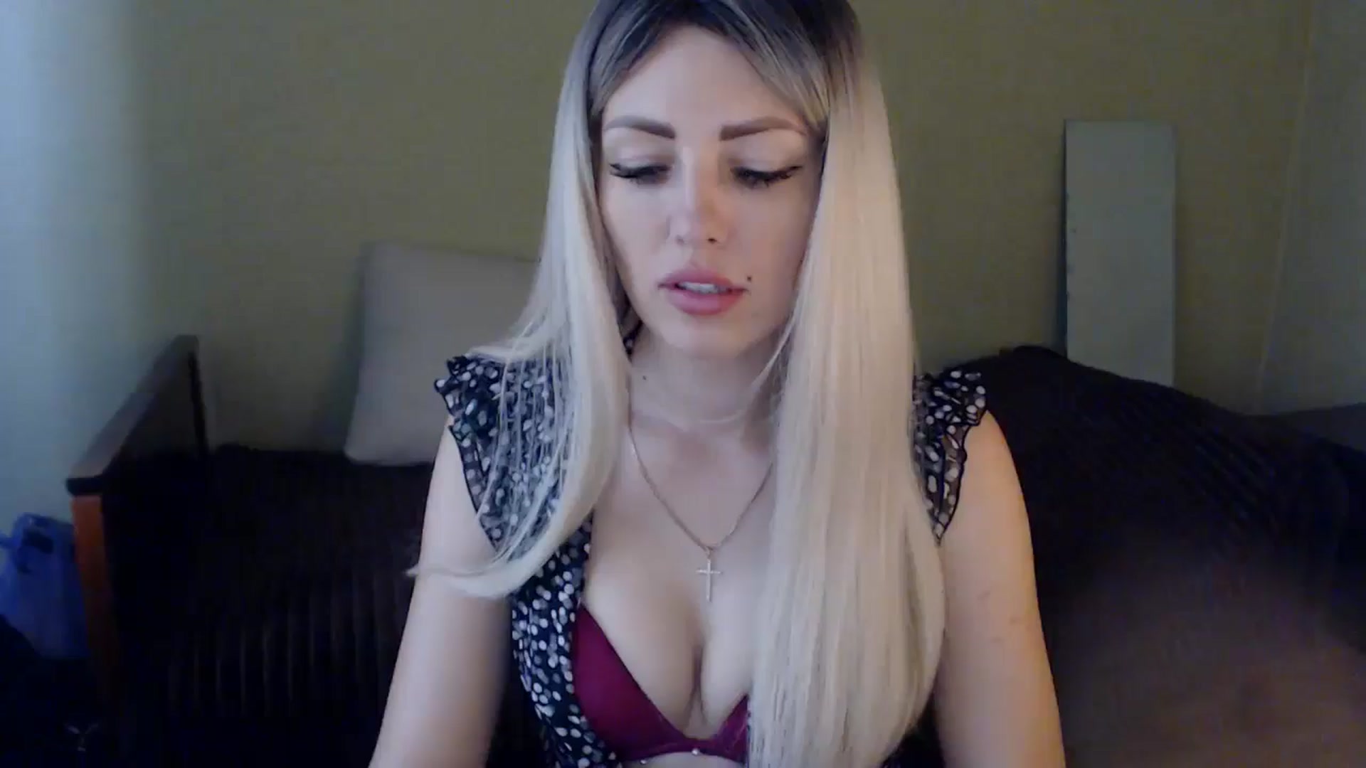 Gallery image thumbnail from Sabine8's myfreecams stream on, 06/12/2024, 10:33 image 4 of 20