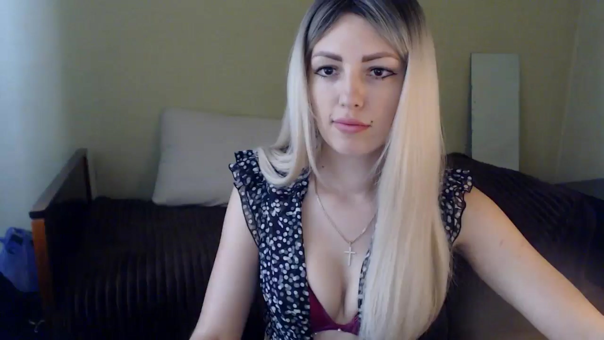 Gallery image thumbnail from Sabine8's myfreecams stream on, 06/12/2024, 10:33 image 20 of 20